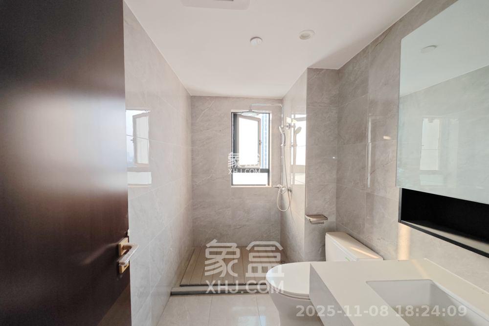 万科魅力之城 4室2厅2卫 3600.0元/月 万科魅力之城 4室2厅2卫 3600.0元/月室内图