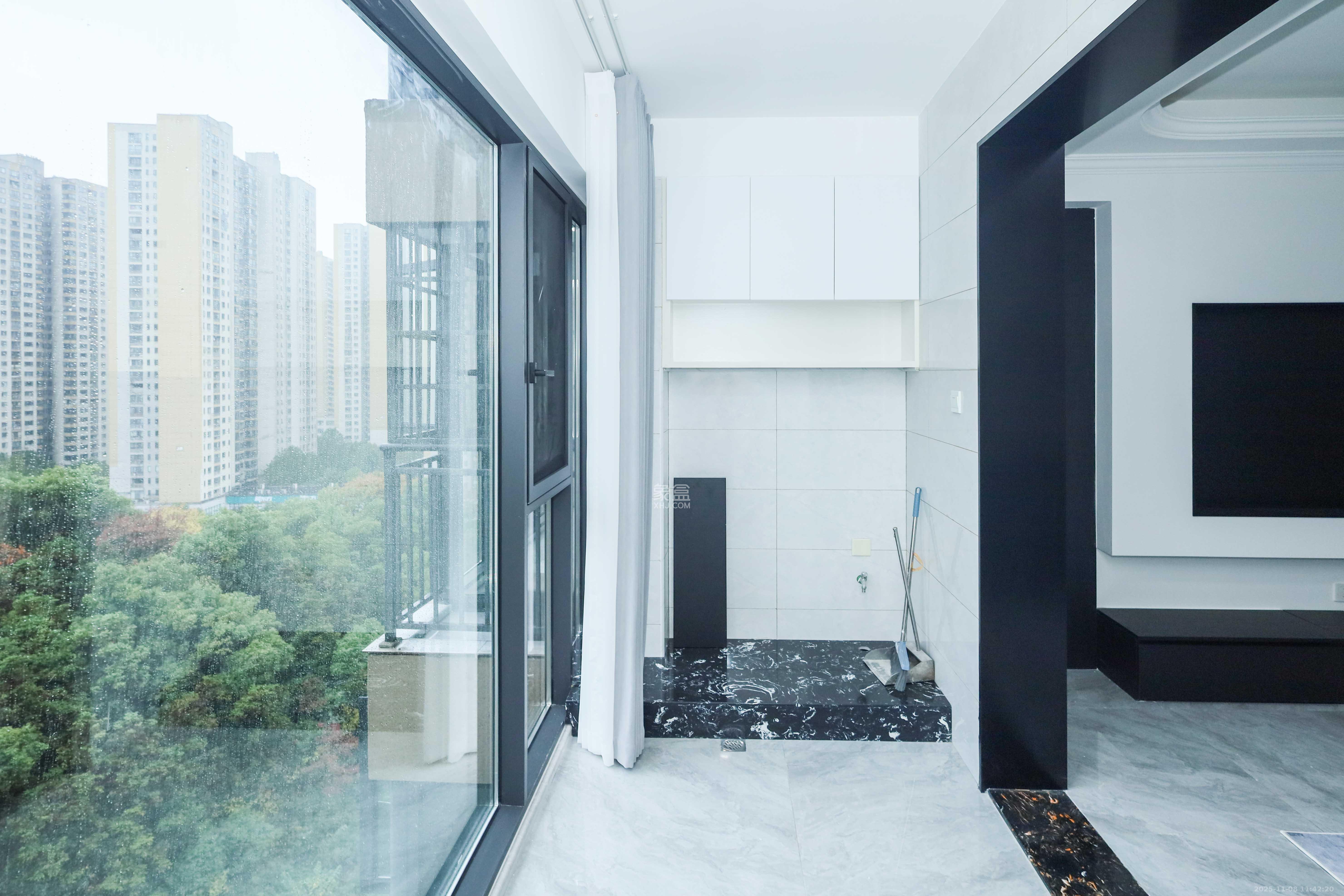 骑龙大街(骑龙苑) 3室2厅2卫 95.8万 骑龙大街(骑龙苑) 3室2厅2卫 95.8万阳台