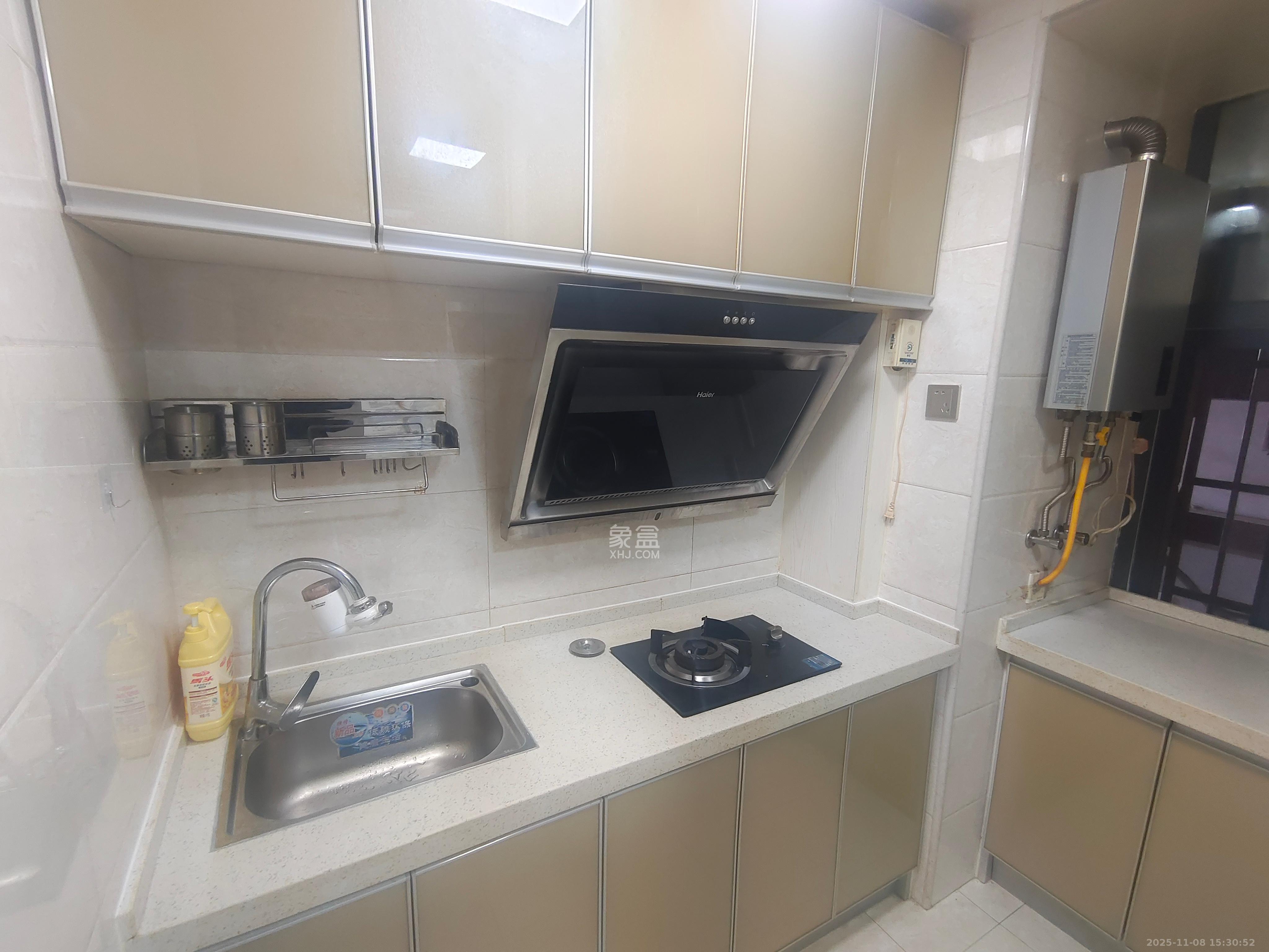 蓝湾国际广场  1室1厅1卫    1800.0元/月室内图