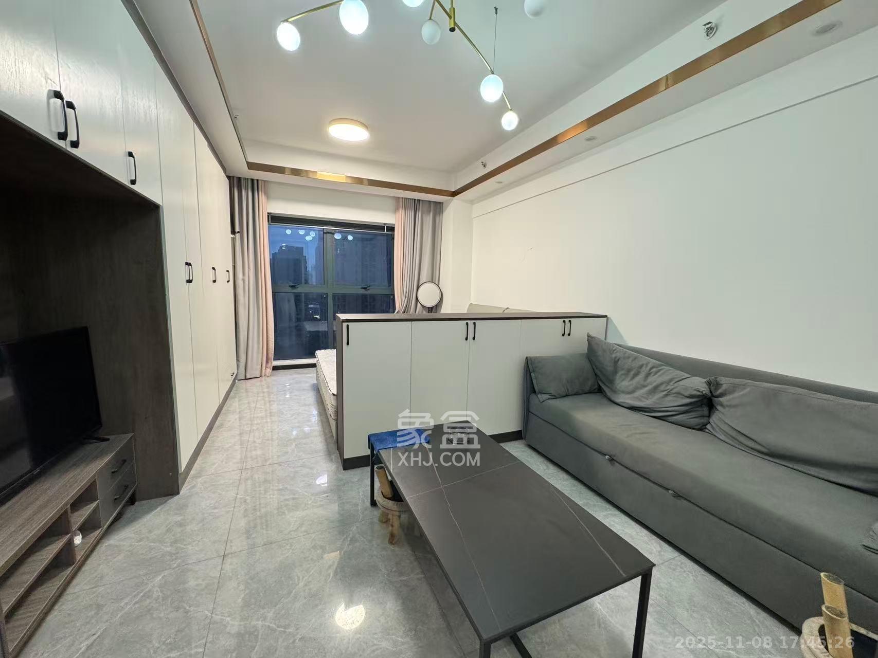 红星国际公寓  1室1厅1卫    1600.0元/月