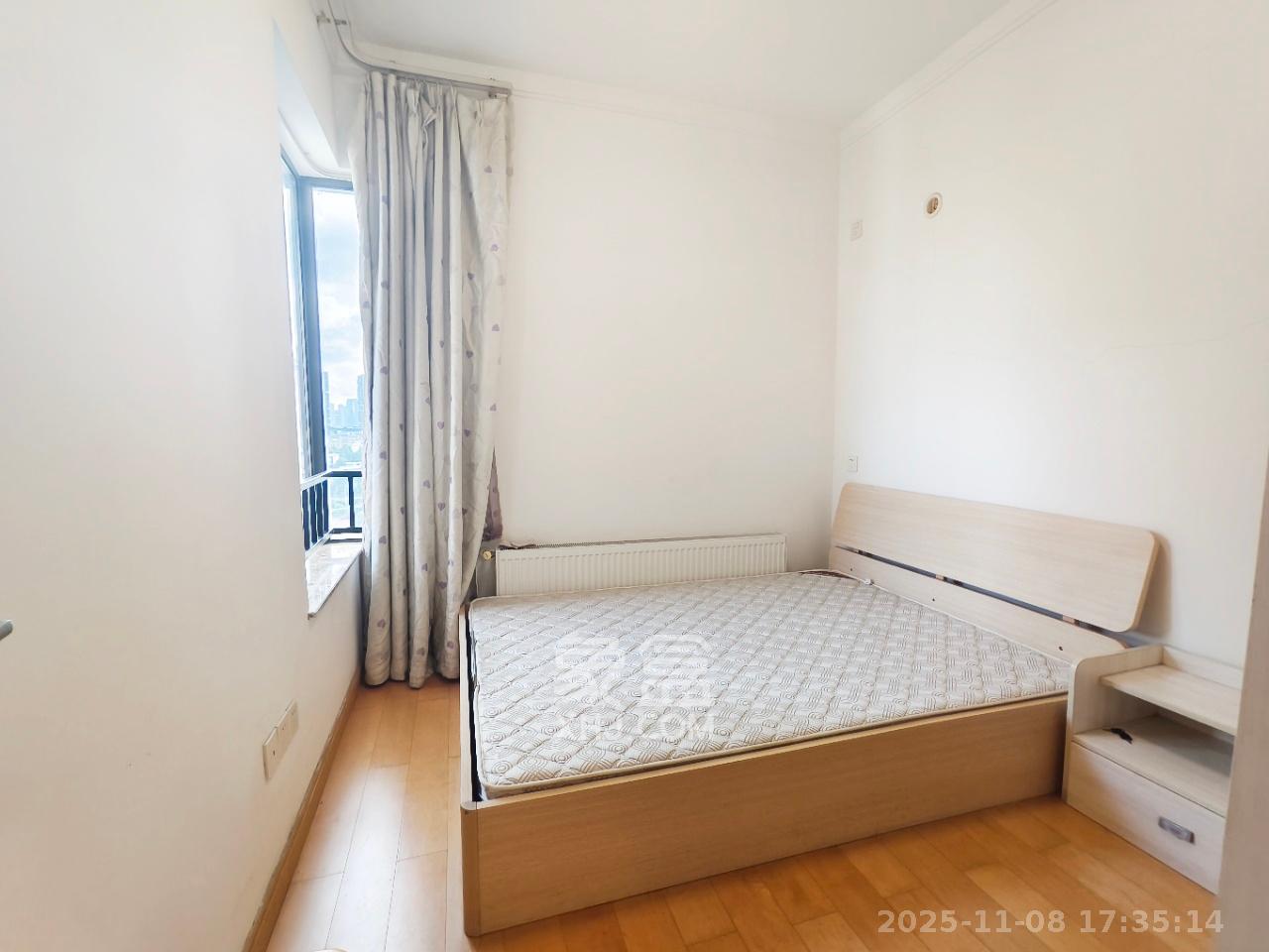 珠江郦城探香里 2室2厅1卫 2100.0元/月 珠江郦城探香里 2室2厅1卫 2100.0元/月室内图