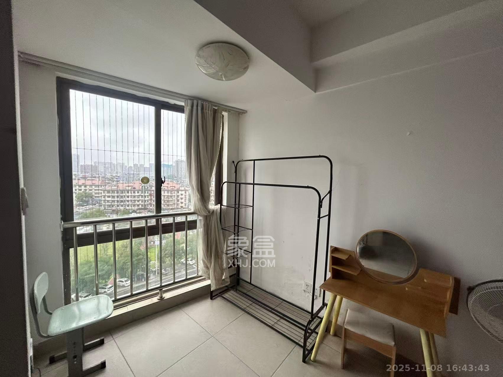 德庆水韵山城  1室1厅1卫    1100.0元/月室内图