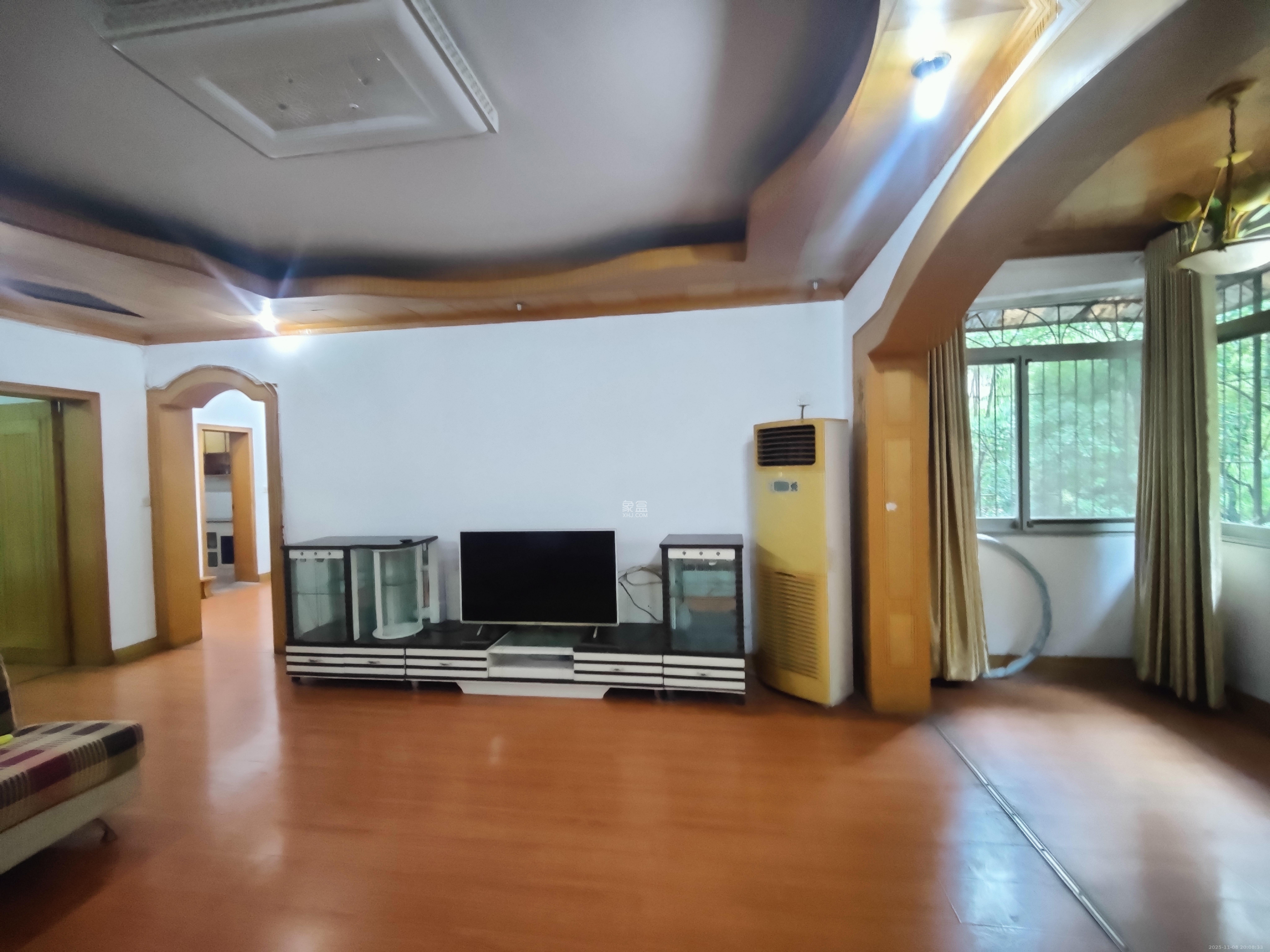 杏林小区  3室2厅2卫    2100.0元/月