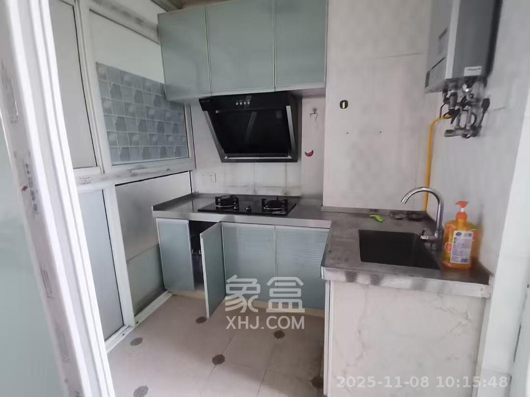 城南郡 1室1厅1卫 1500.0元/月 城南郡 1室1厅1卫 1500.0元/月室内图