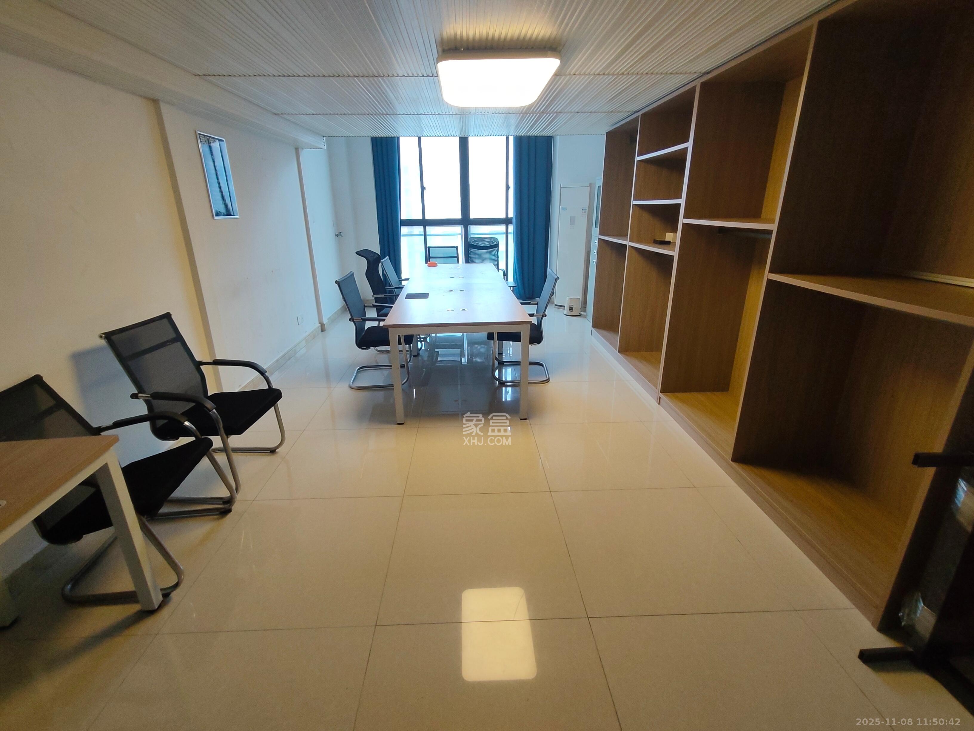 金科时代中心  1室1厅1卫    1500.0元/月室内图