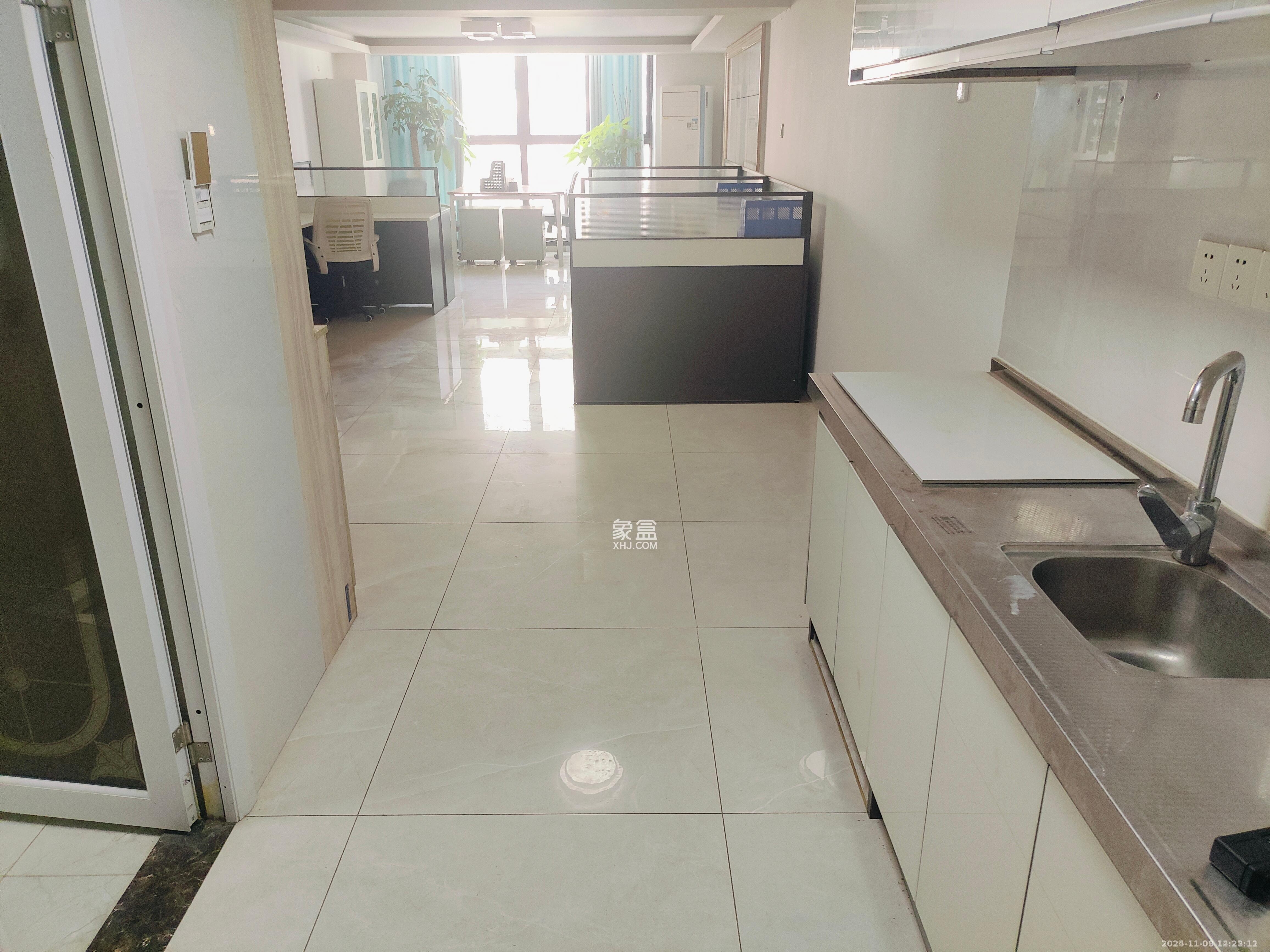 金科时代中心 1室1厅1卫 1700.0元/月 金科时代中心 1室1厅1卫 1700.0元/月室内图