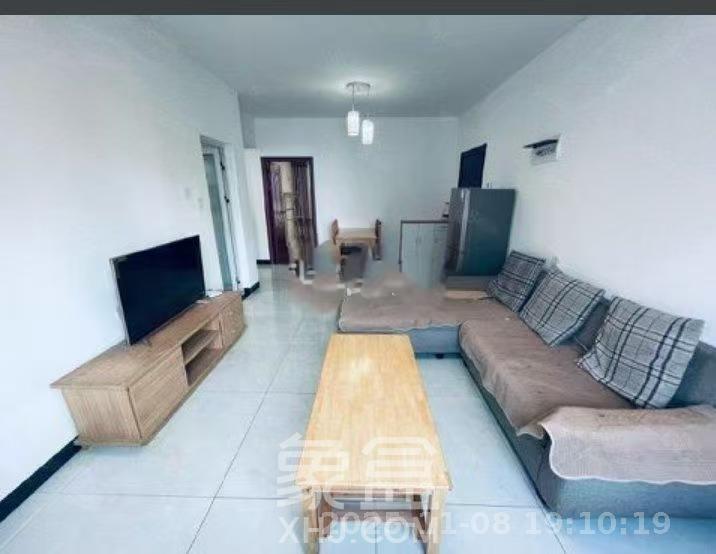 尚上美寓  1室2厅1卫    3200.0元/月