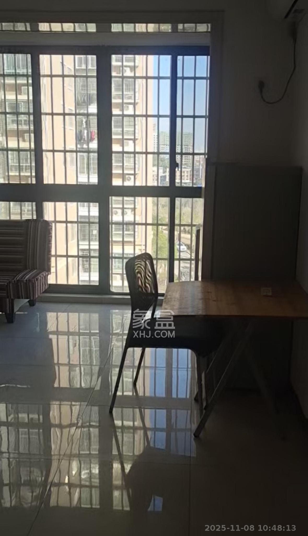 和润园一、二期 1室1厅1卫 1300.0元/月 和润园一、二期 1室1厅1卫 1300.0元/月室内图