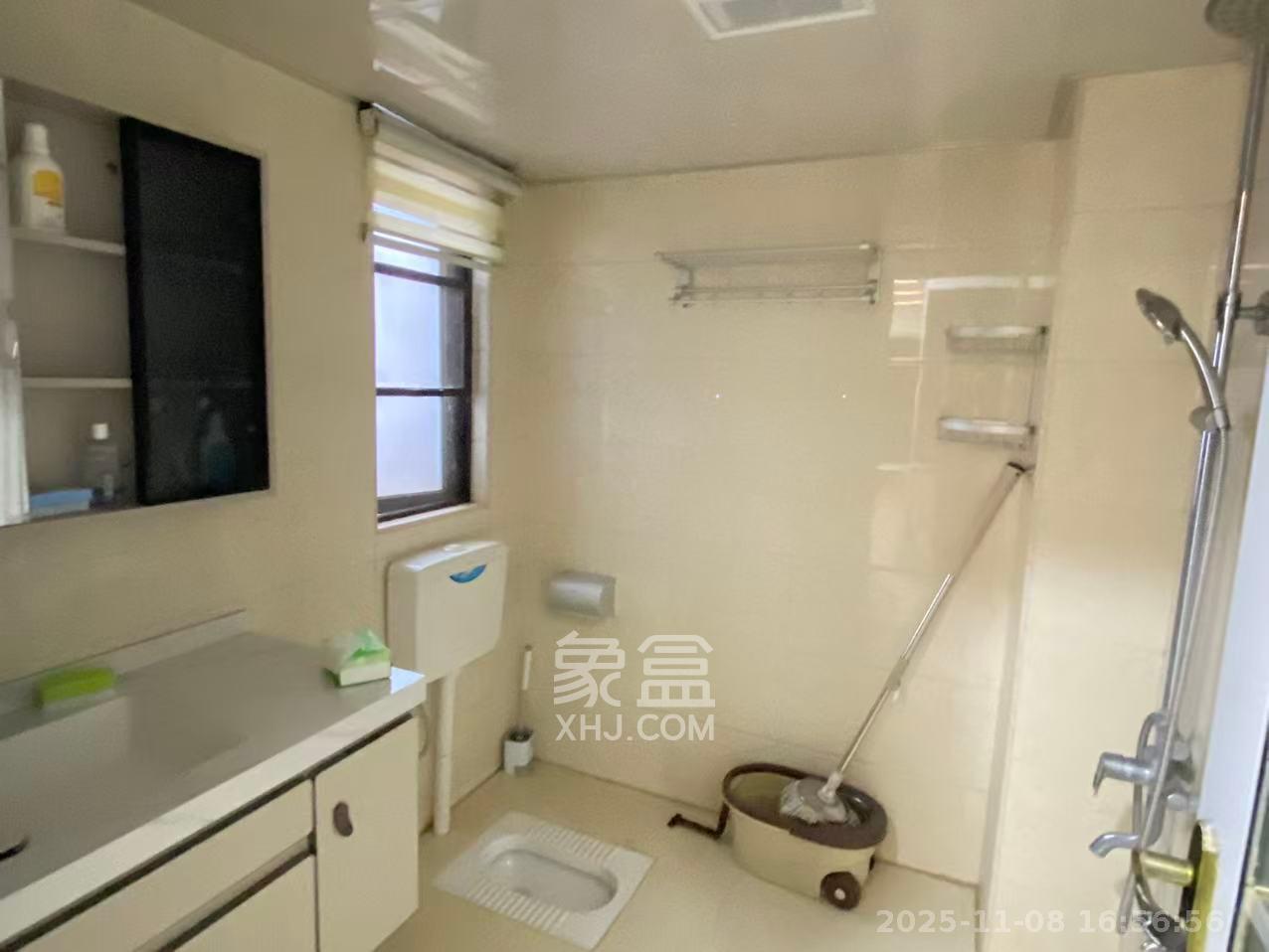 新城国际花都  3室2厅1卫    1700.0元/月室内图