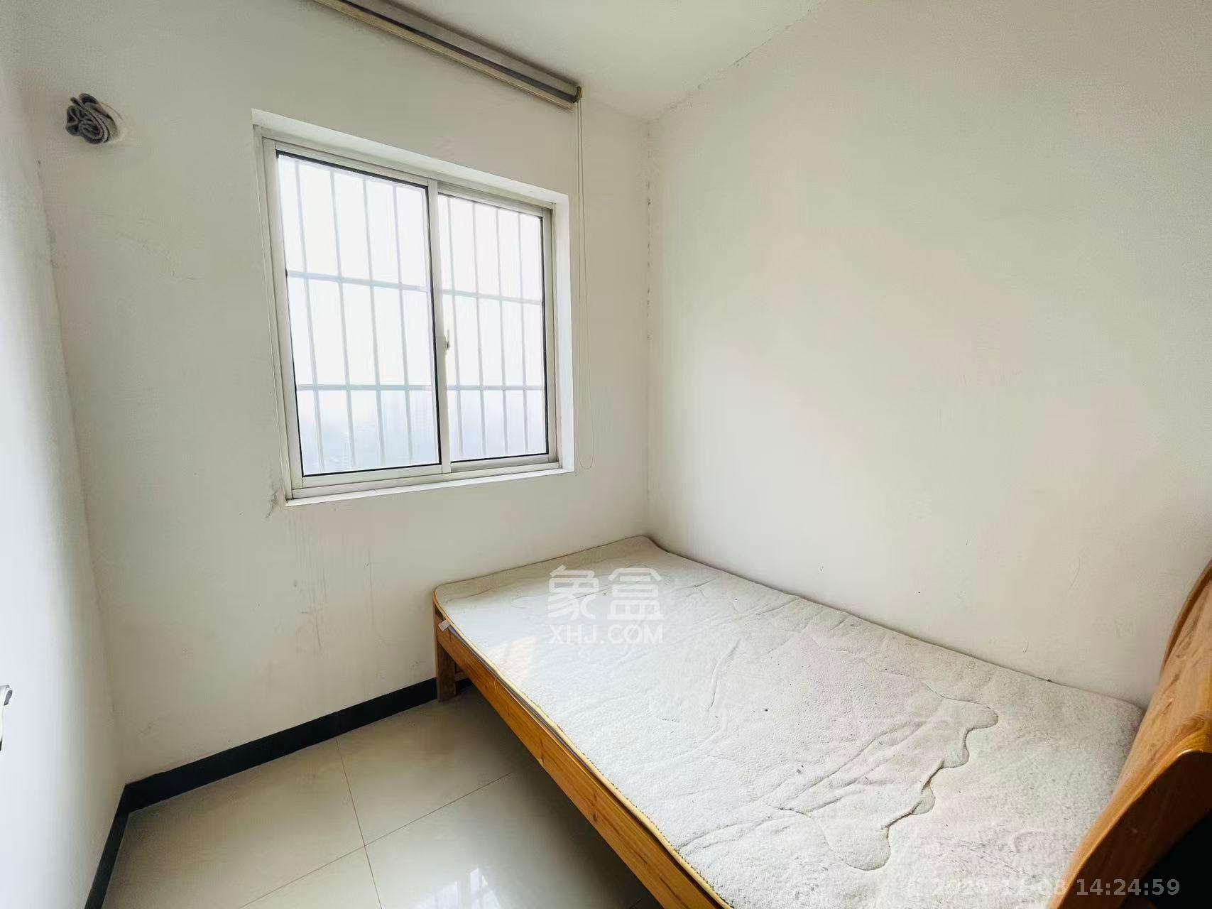 福满新城(新天安置小区) 3室2厅1卫 2000.0元/月 福满新城(新天安置小区) 3室2厅1卫 2000.0元/月室内图