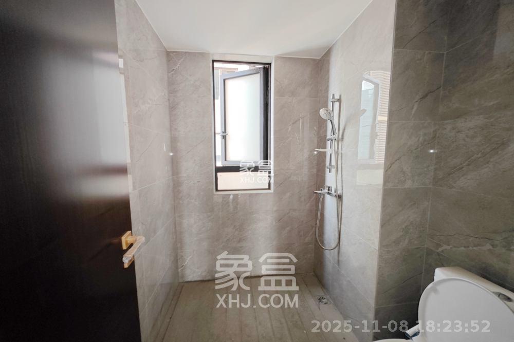 万科魅力之城 4室2厅2卫 3600.0元/月 万科魅力之城 4室2厅2卫 3600.0元/月室内图