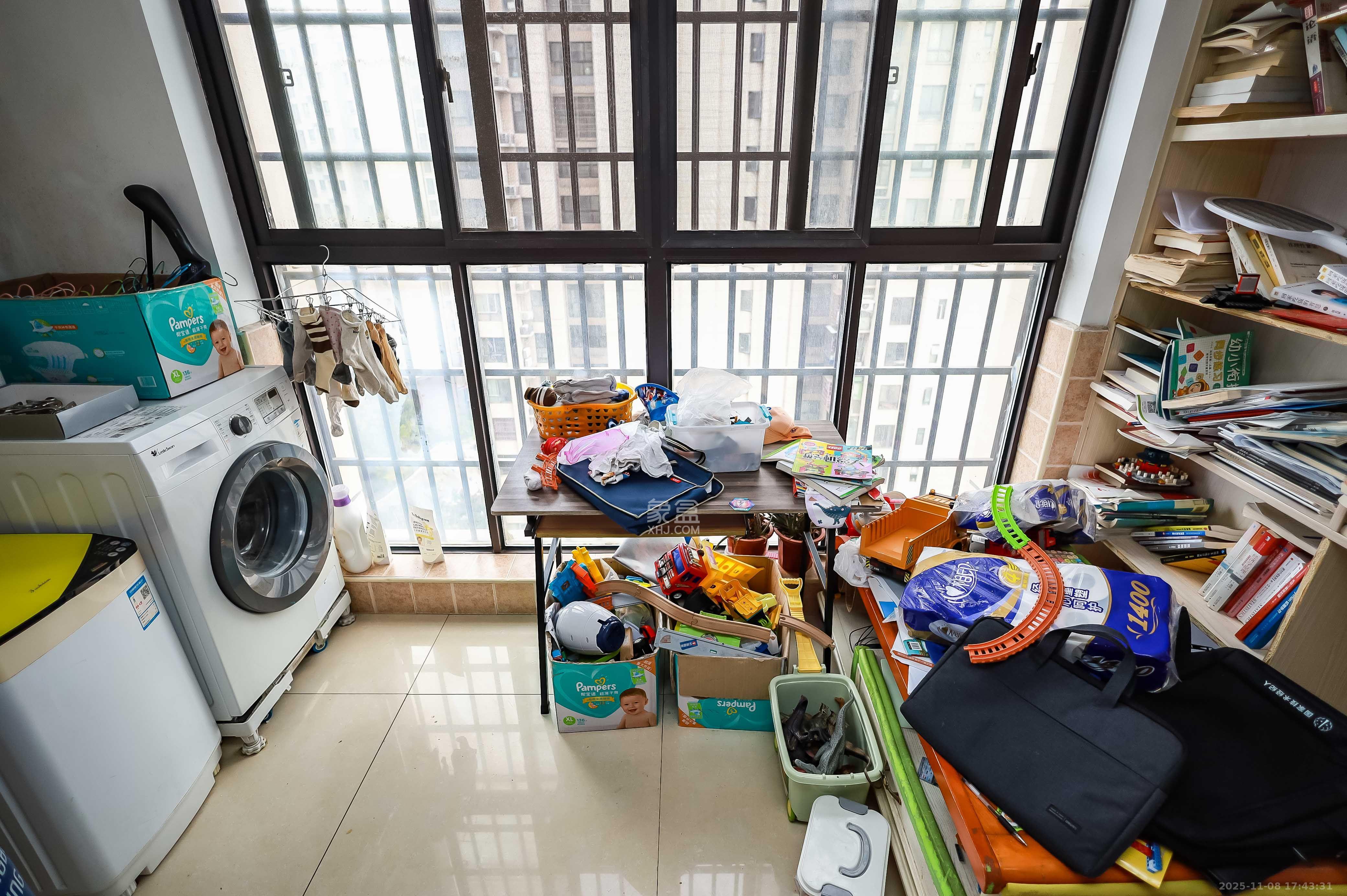 金科世界城  3室2厅1卫    2300.0元/月室内图