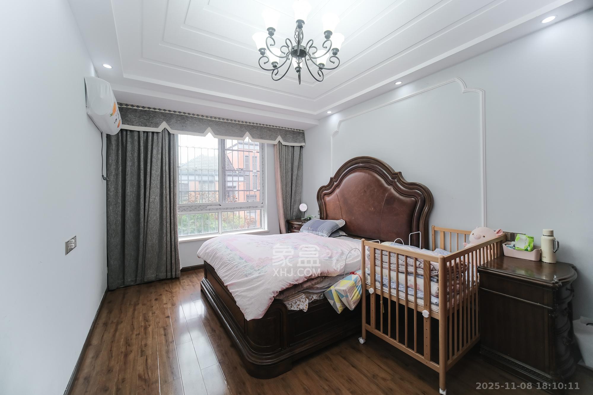 山水湾  3室2厅2卫    70.0万卧室