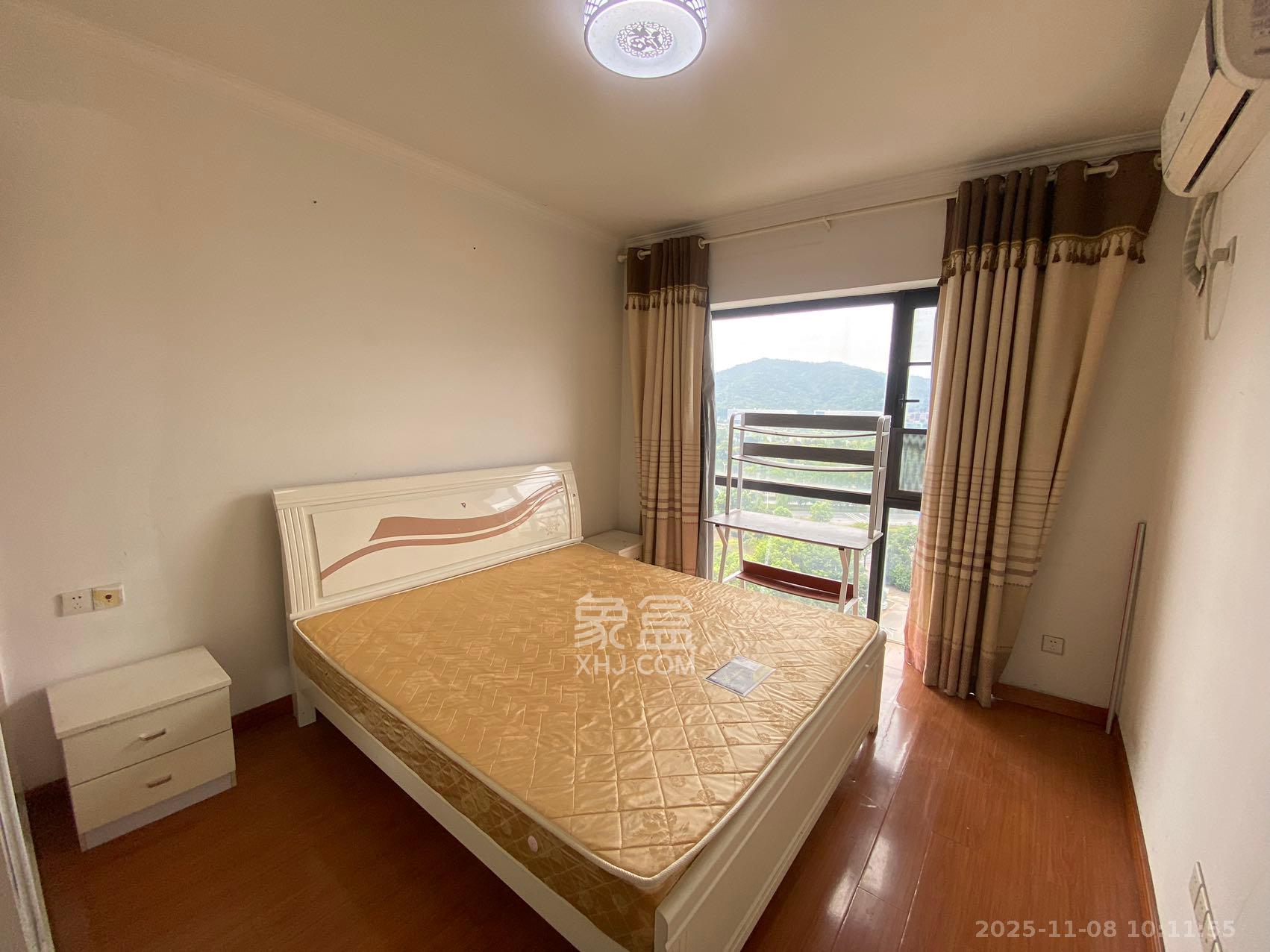 达美D6区  3室2厅1卫    2800.0元/月室内图