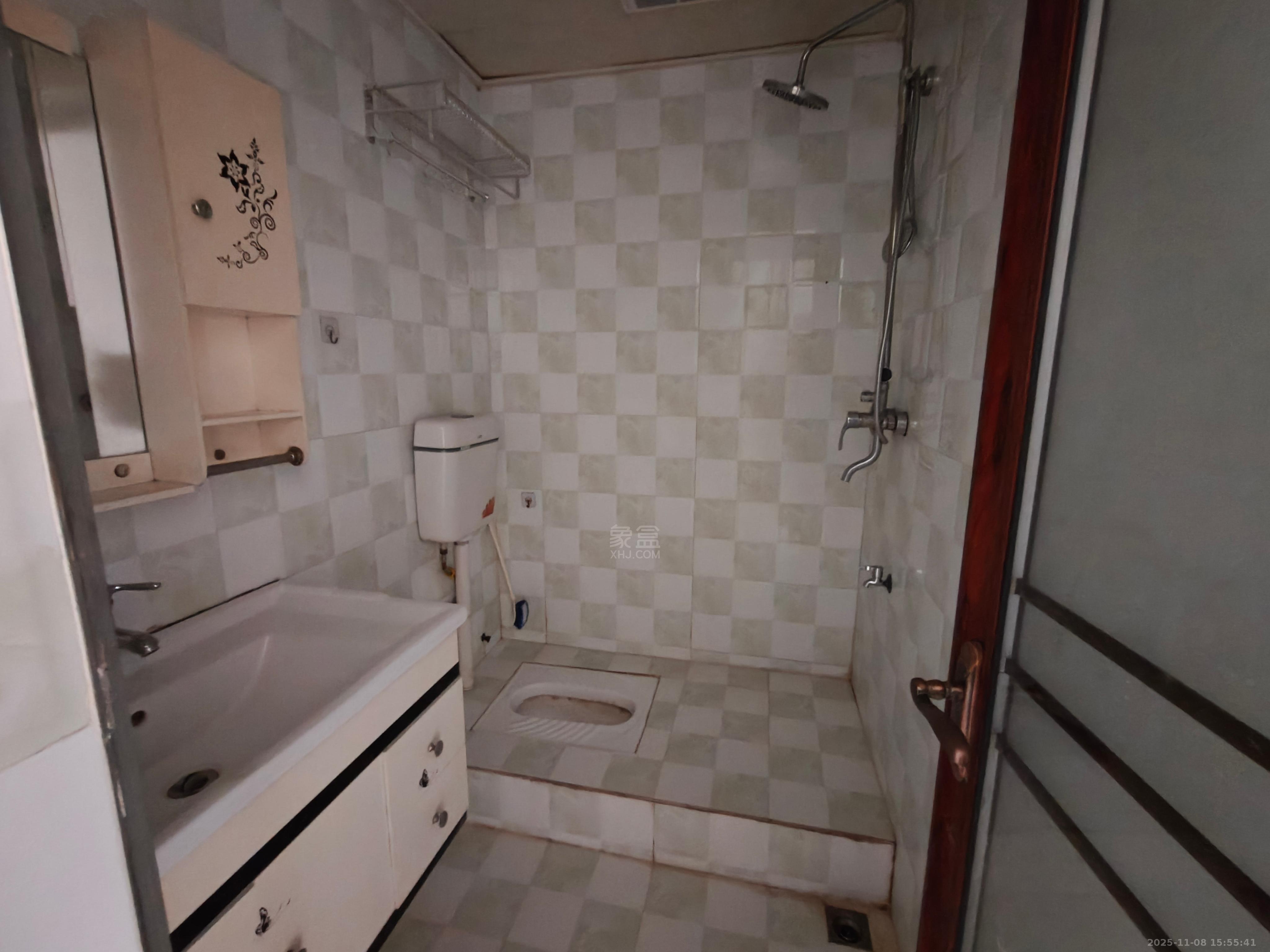 蓝筹公寓1栋  1室1厅1卫    1000.0元/月室内图