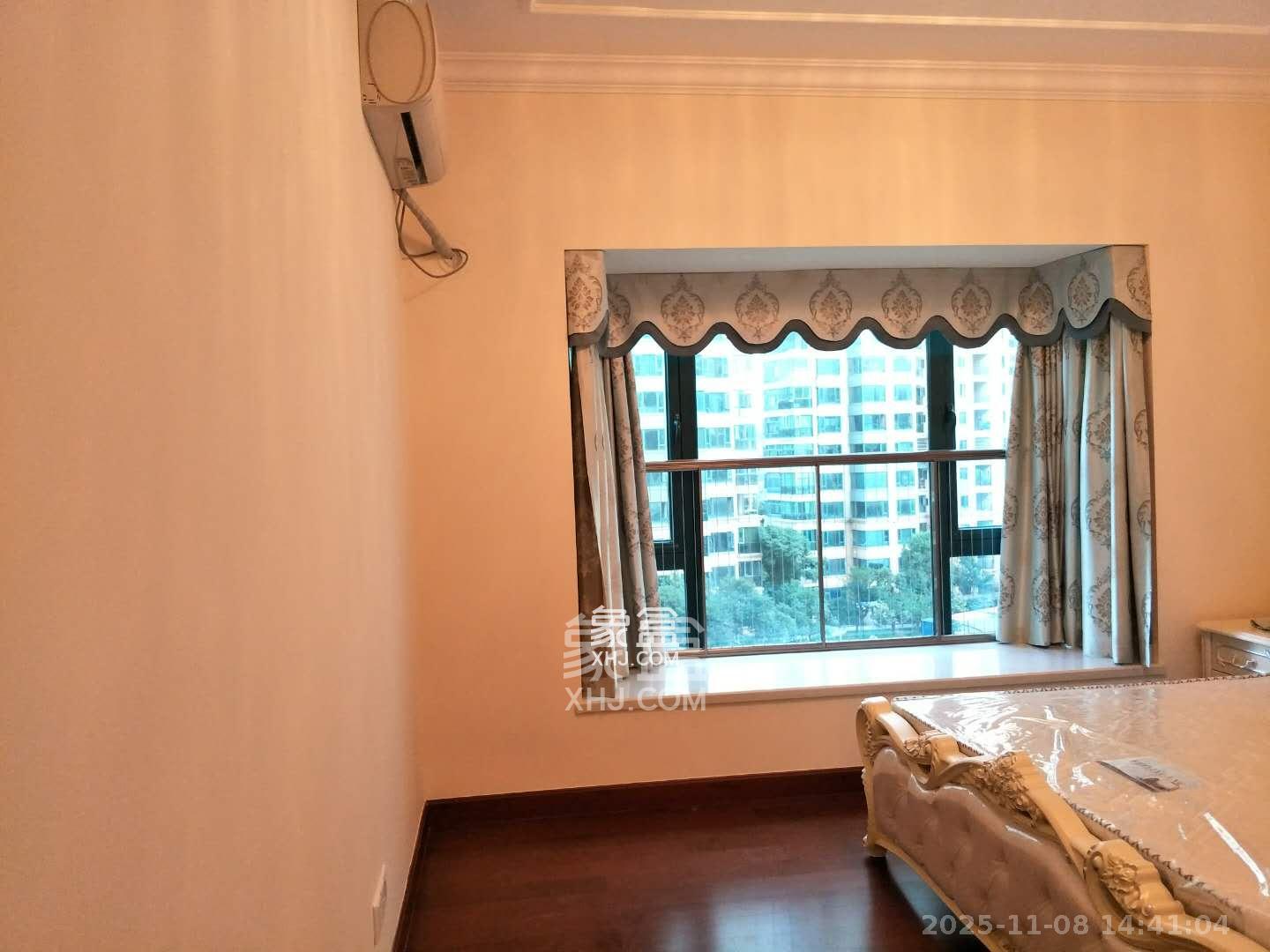 恒大雅苑 3室2厅2卫 3500.0元/月 恒大雅苑 3室2厅2卫 3500.0元/月室内图