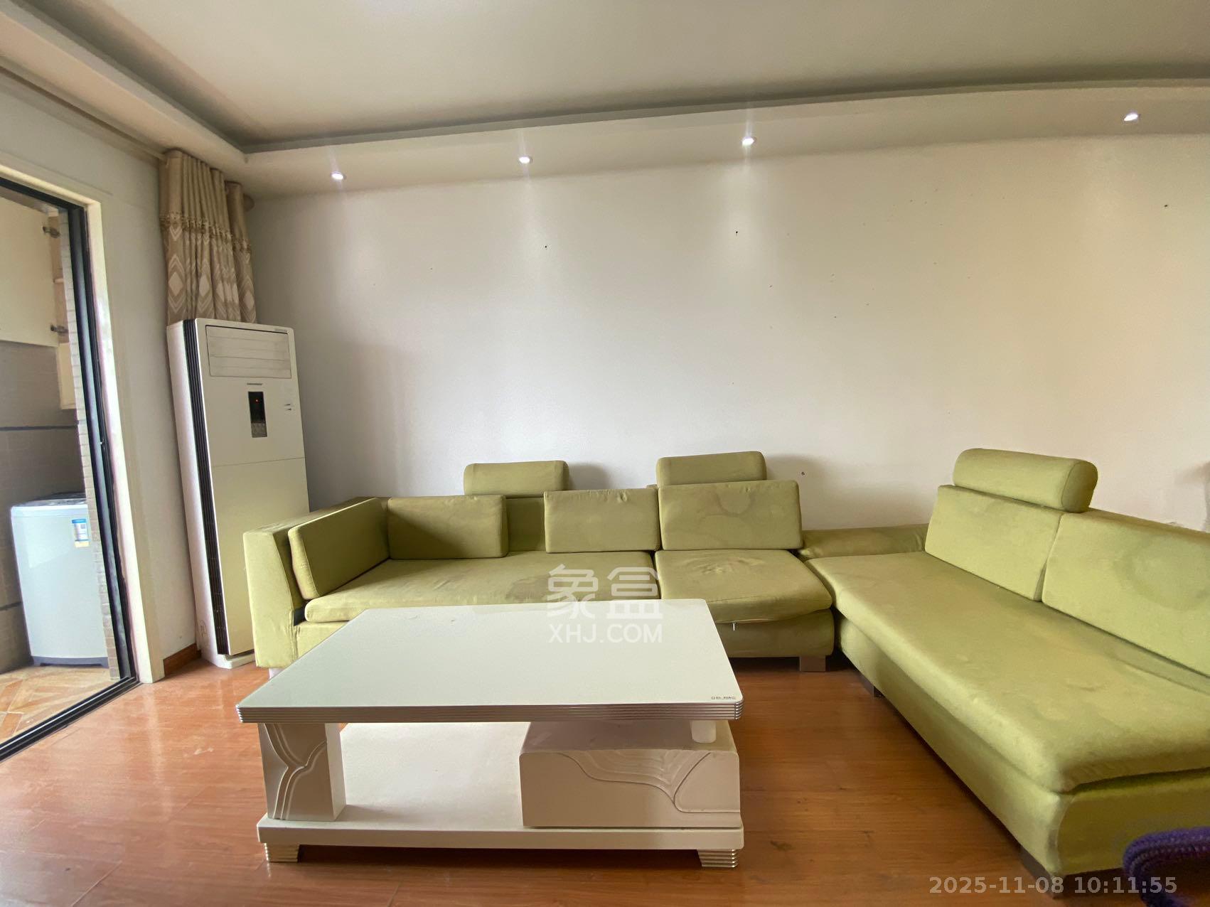 达美D6区  3室2厅1卫    2800.0元/月室内图