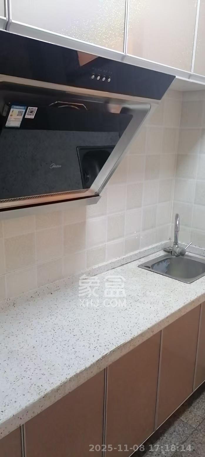 涧塘小区  1室1厅1卫    1000.0元/月