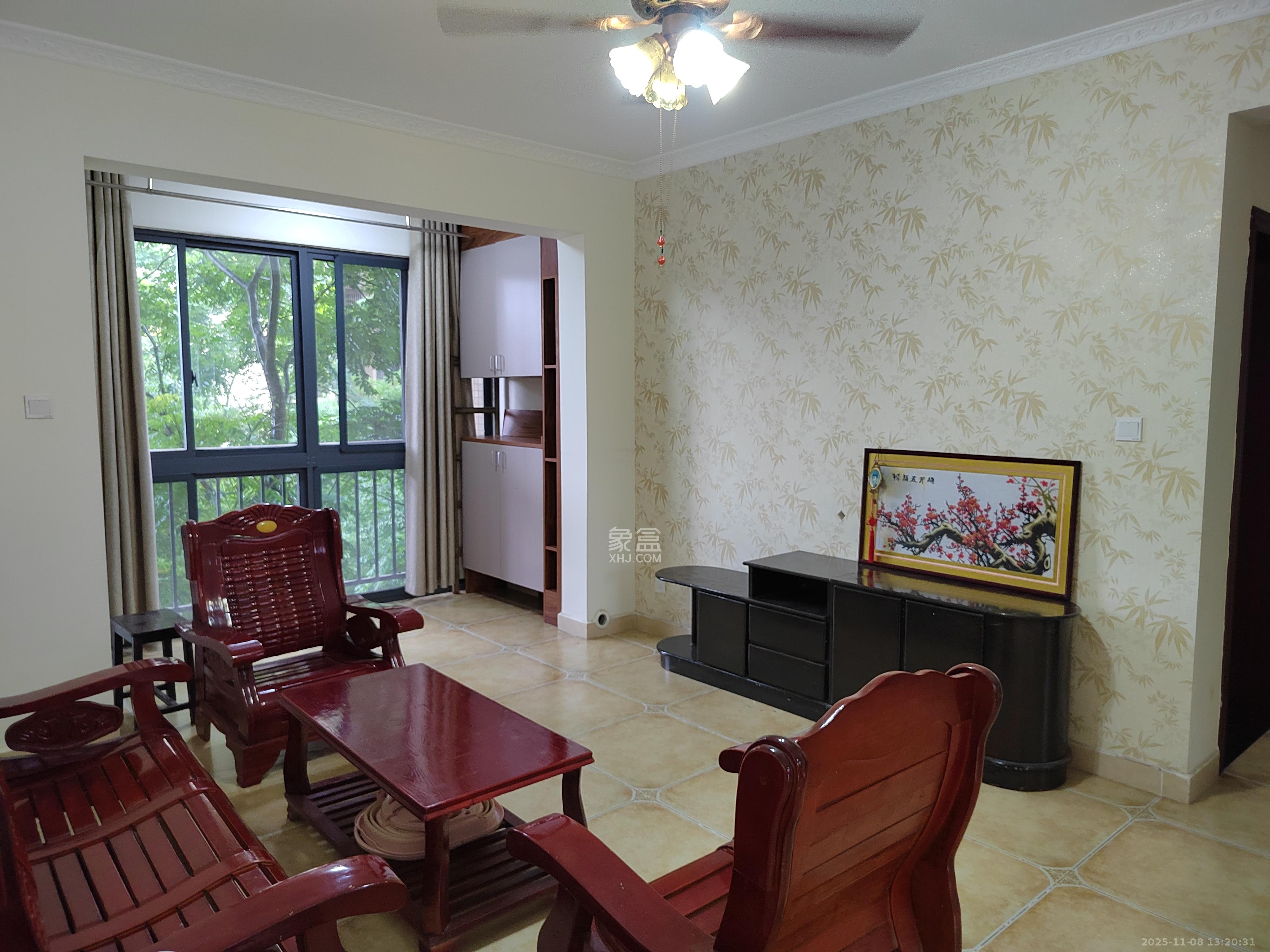 光明城市(星辰青年城) 3室2厅2卫 2100.0元/月 光明城市(星辰青年城) 3室2厅2卫 2100.0元/月室内图