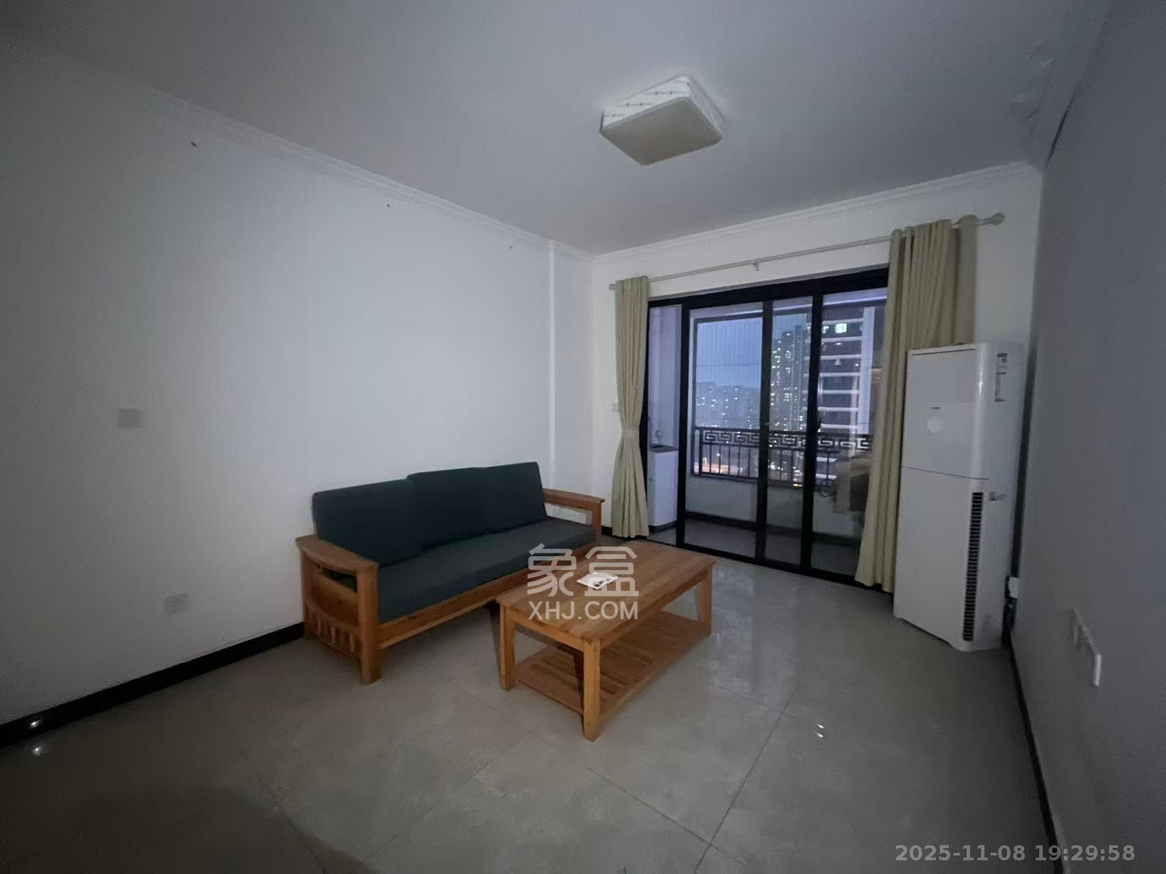 建发央著 3室2厅1卫 3200.0元/月 建发央著 3室2厅1卫 3200.0元/月室内图