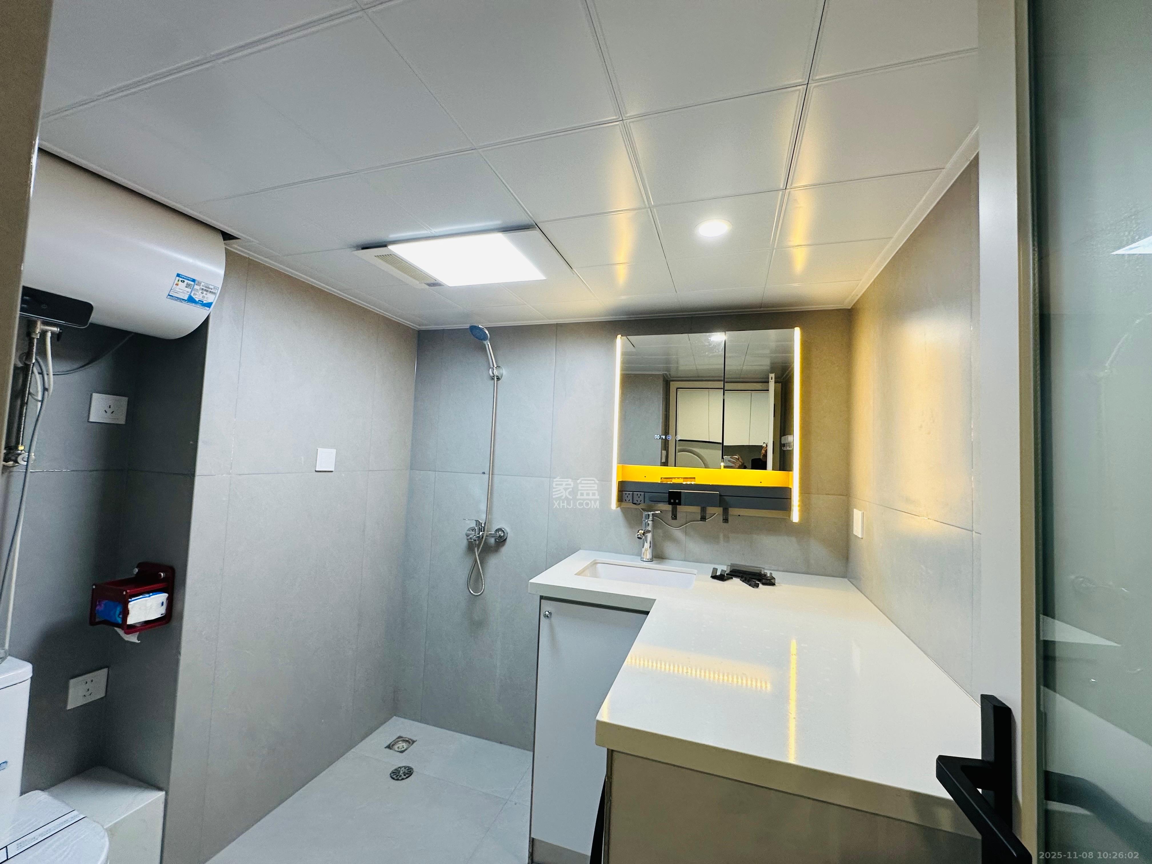 卓越中寰  2室1厅1卫    2800.0元/月室内图