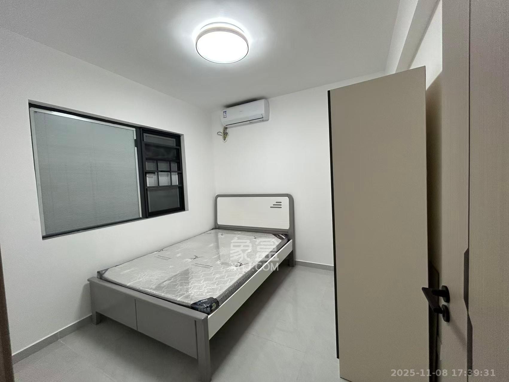 丽发新城 3室2厅2卫 2600.0元/月 丽发新城 3室2厅2卫 2600.0元/月室内图