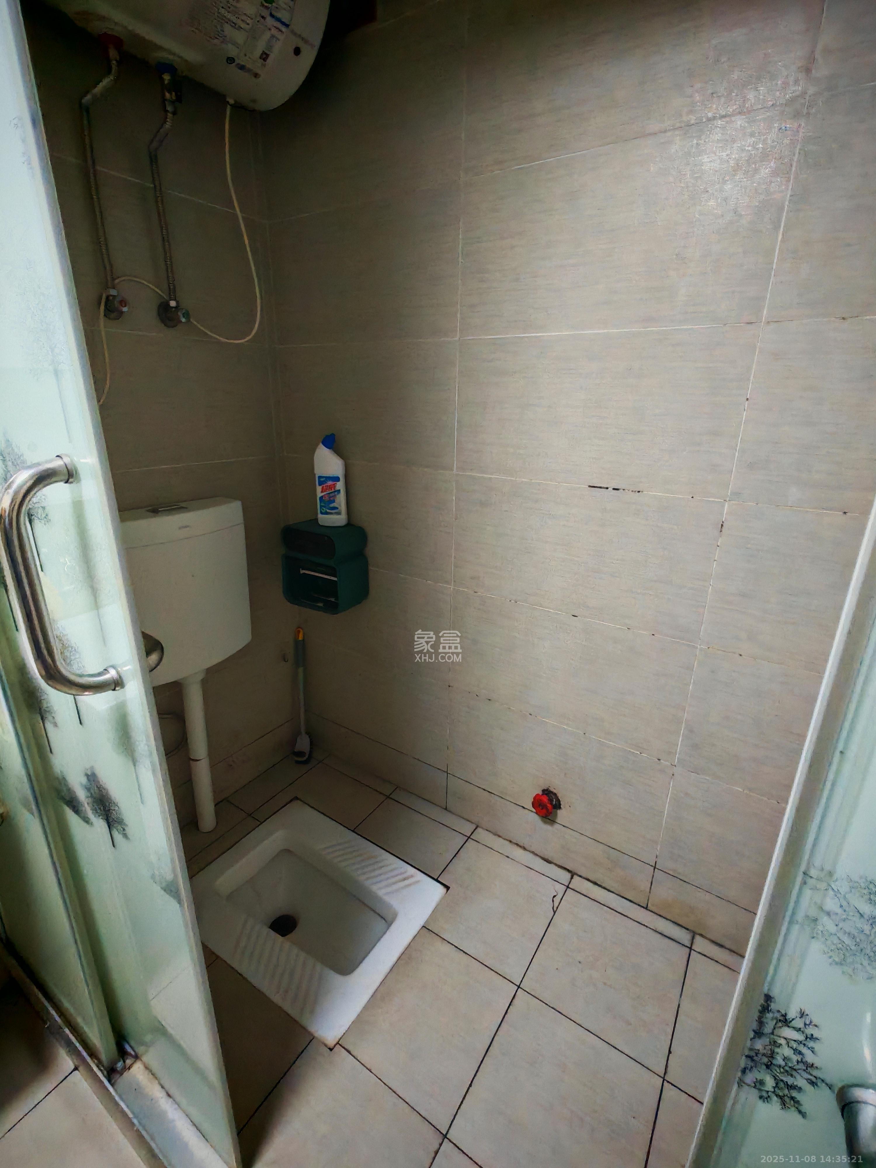 大鸿杰座  1室1厅1卫    1600.0元/月室内图