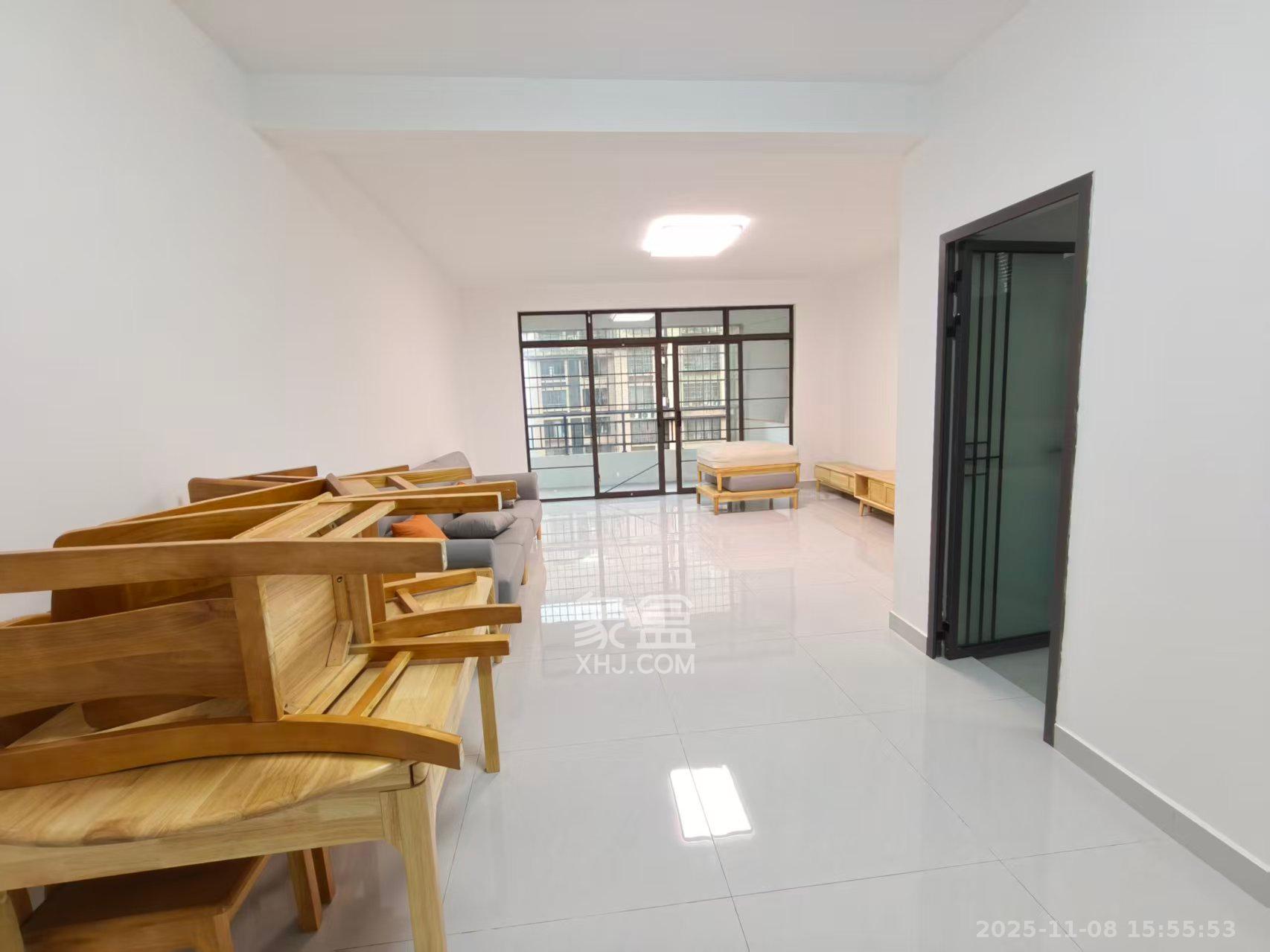 好望谷  3室2厅2卫    1800.0元/月室内图