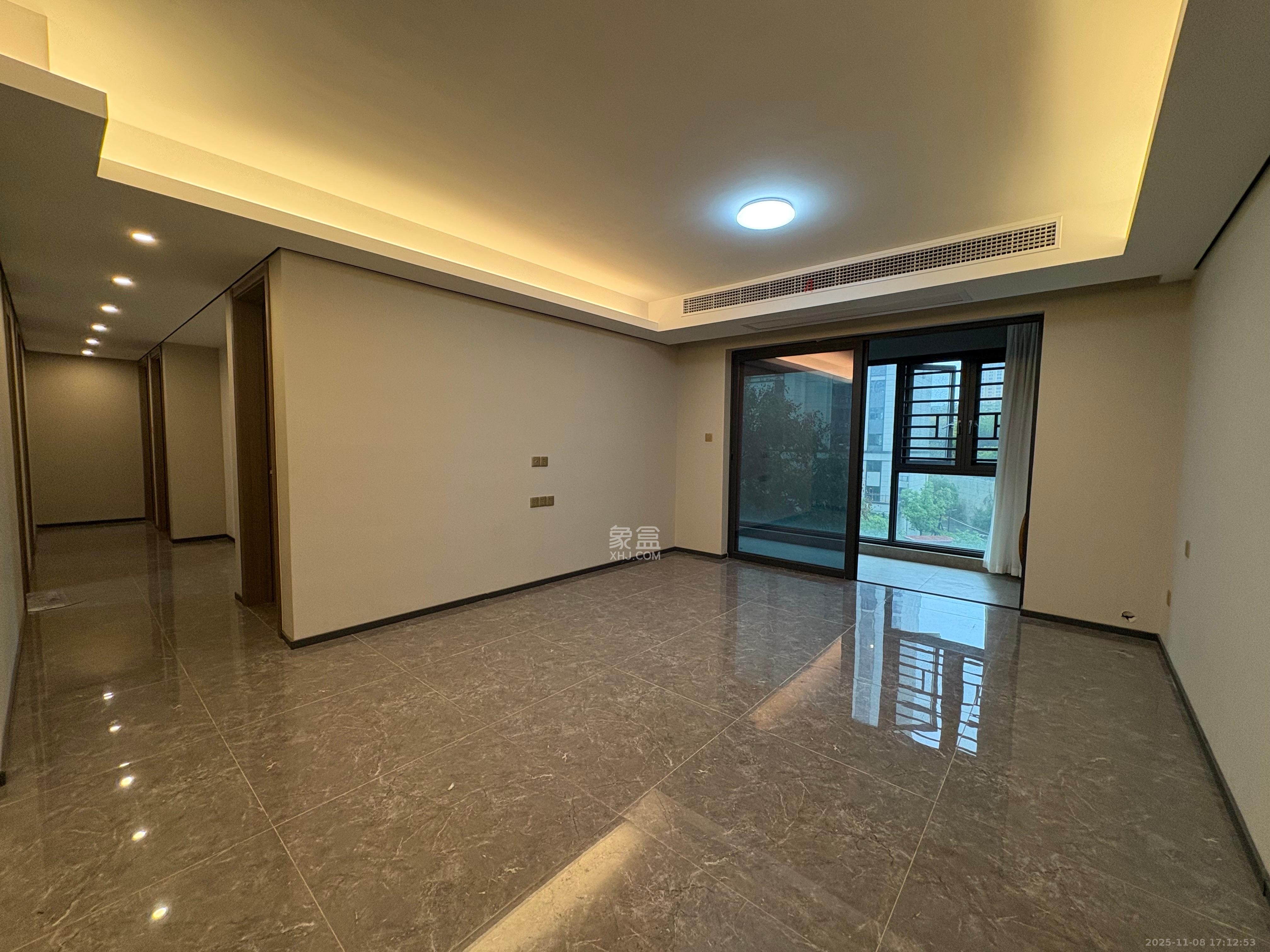 中海阅麓山一期 4室2厅2卫 3800.0元/月 中海阅麓山一期 4室2厅2卫 3800.0元/月室内图