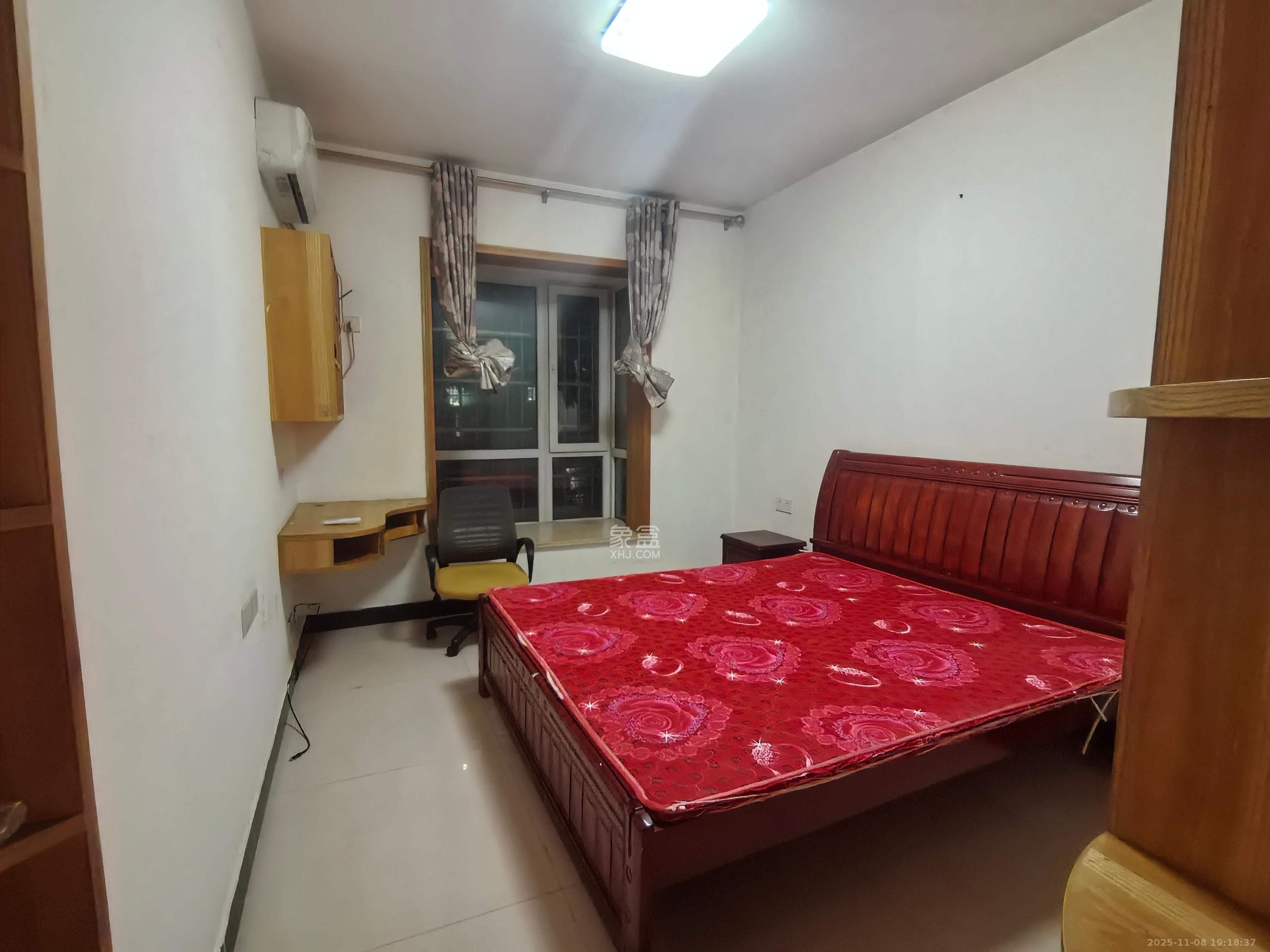 中房F联邦  2室2厅1卫    1800.0元/月室内图