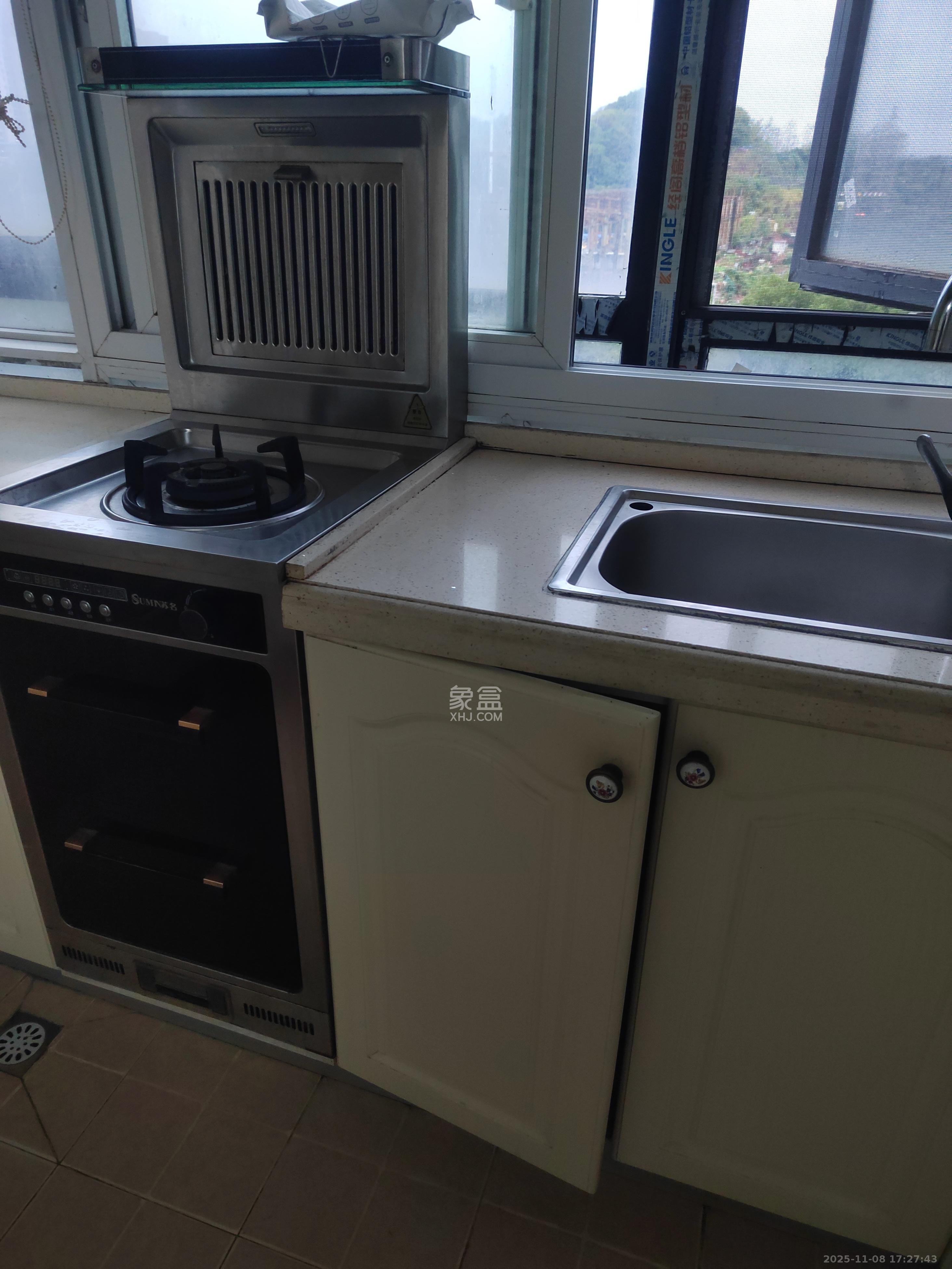 丰园城（鄱阳小区二期）  1室1厅1卫    1400.0元/月