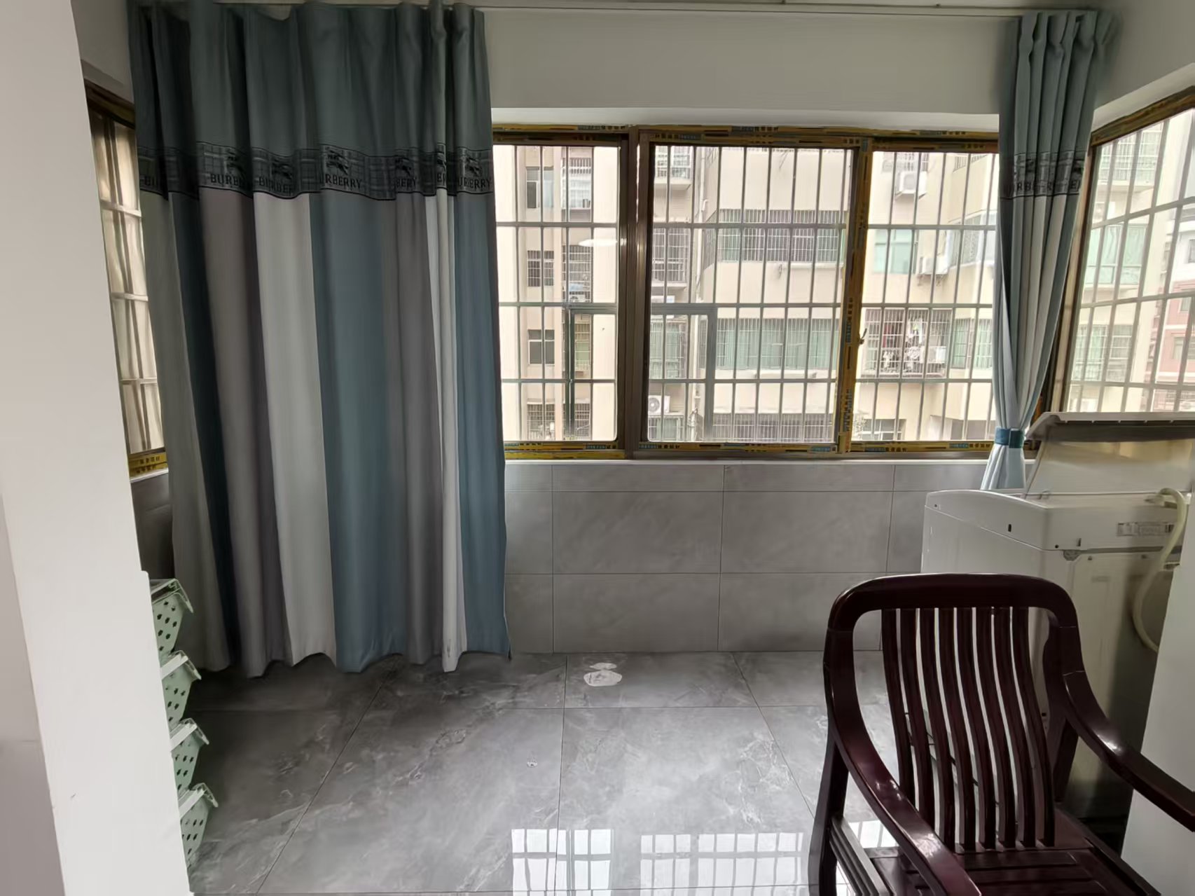 立新长湖安置区(水映豪廷安置房) 1室0厅0卫 900.0元/月 立新长湖安置区(水映豪廷安置房) 1室0厅0卫 900.0元/月室内图