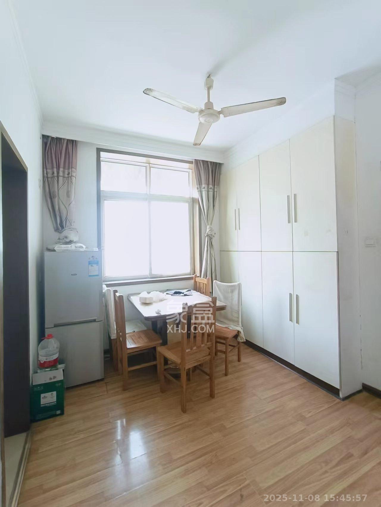 省文联宿舍 2室1厅1卫 1800.0元/月 省文联宿舍 2室1厅1卫 1800.0元/月室内图