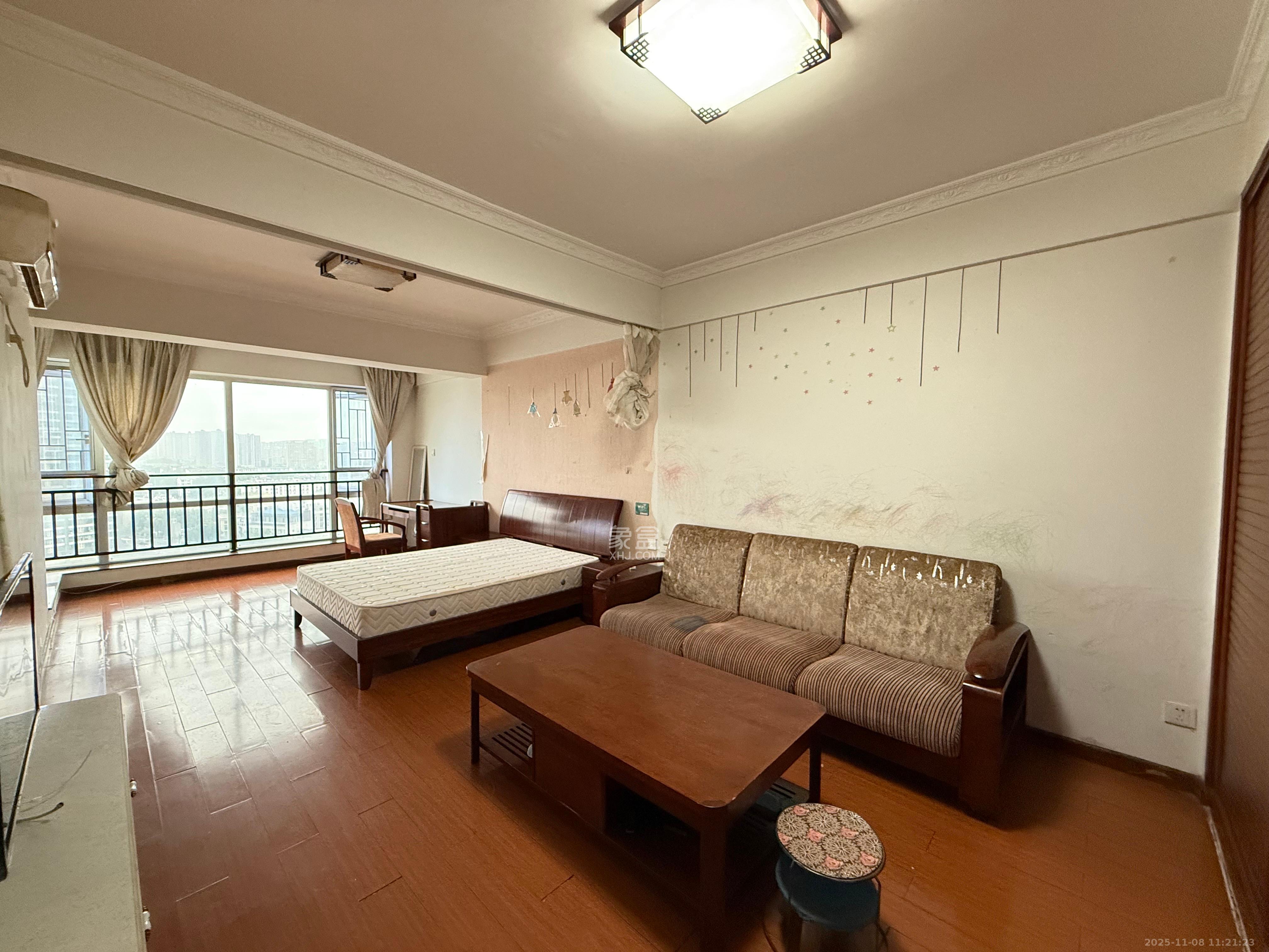 湘水和天下  1室1厅1卫    1300.0元/月室内图