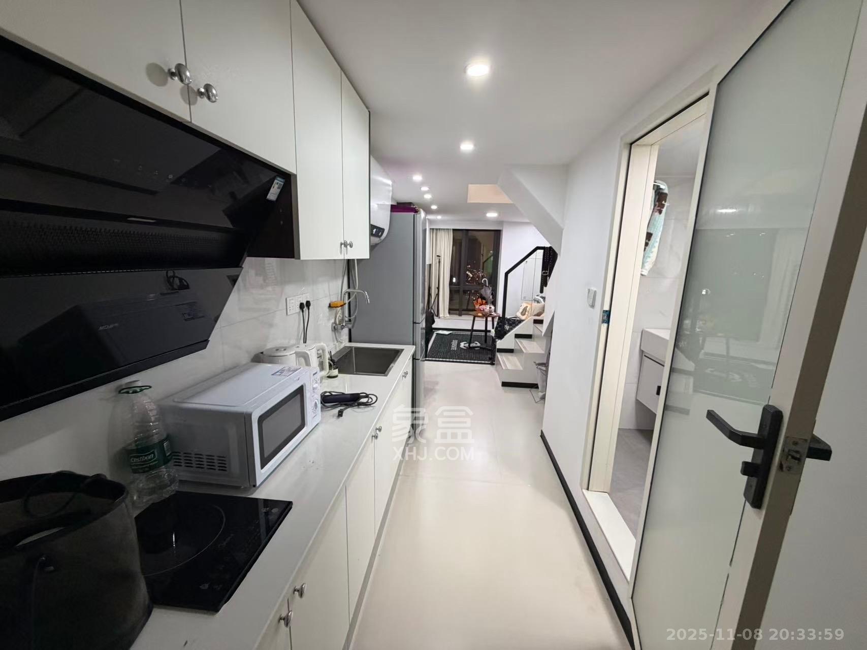 珠江花城好世界  1室1厅1卫    2000.0元/月室内图