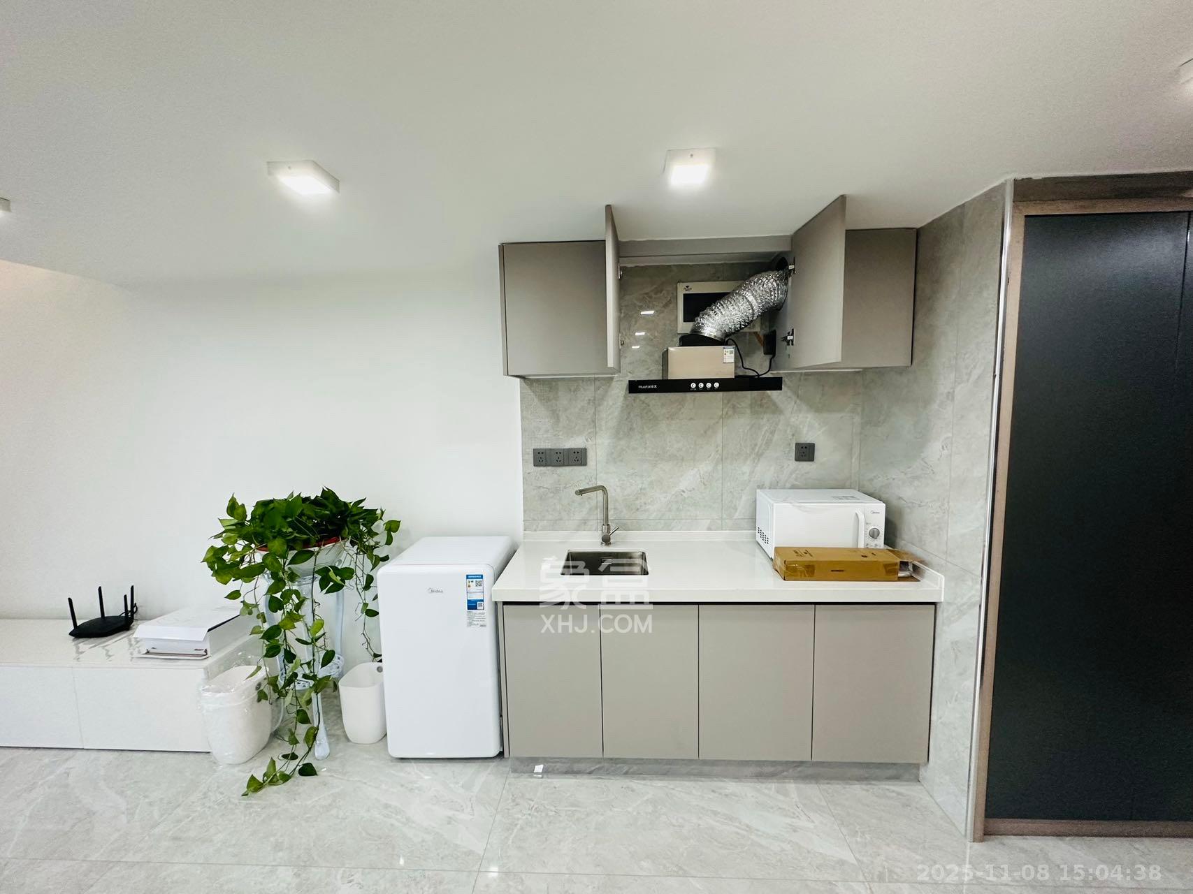 梅溪半岛  1室1厅1卫    3500.0元/月室内图