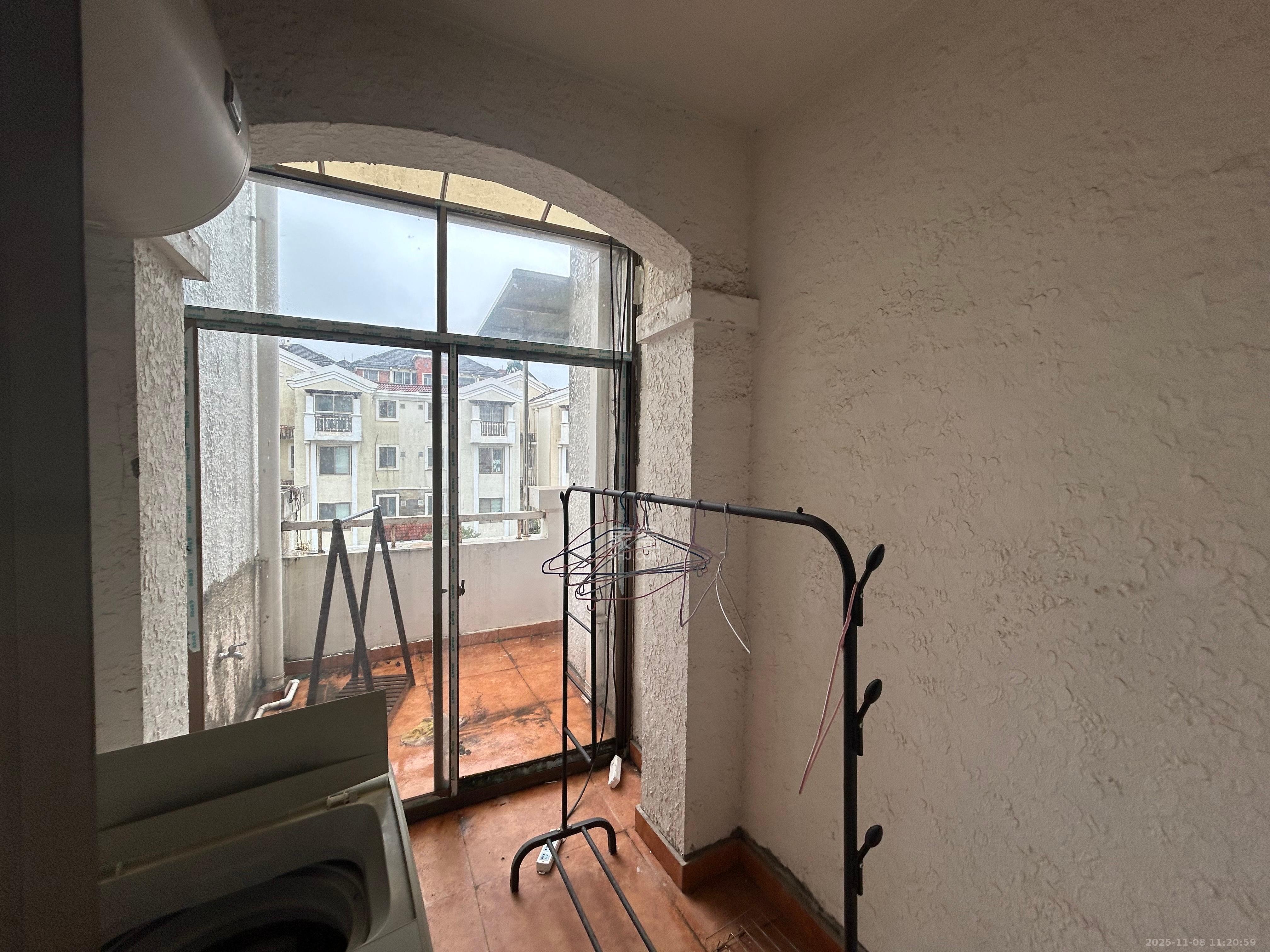 碧桂园威尼斯城 5室3厅3卫 4000.0元/月 碧桂园威尼斯城 5室3厅3卫 4000.0元/月室内图