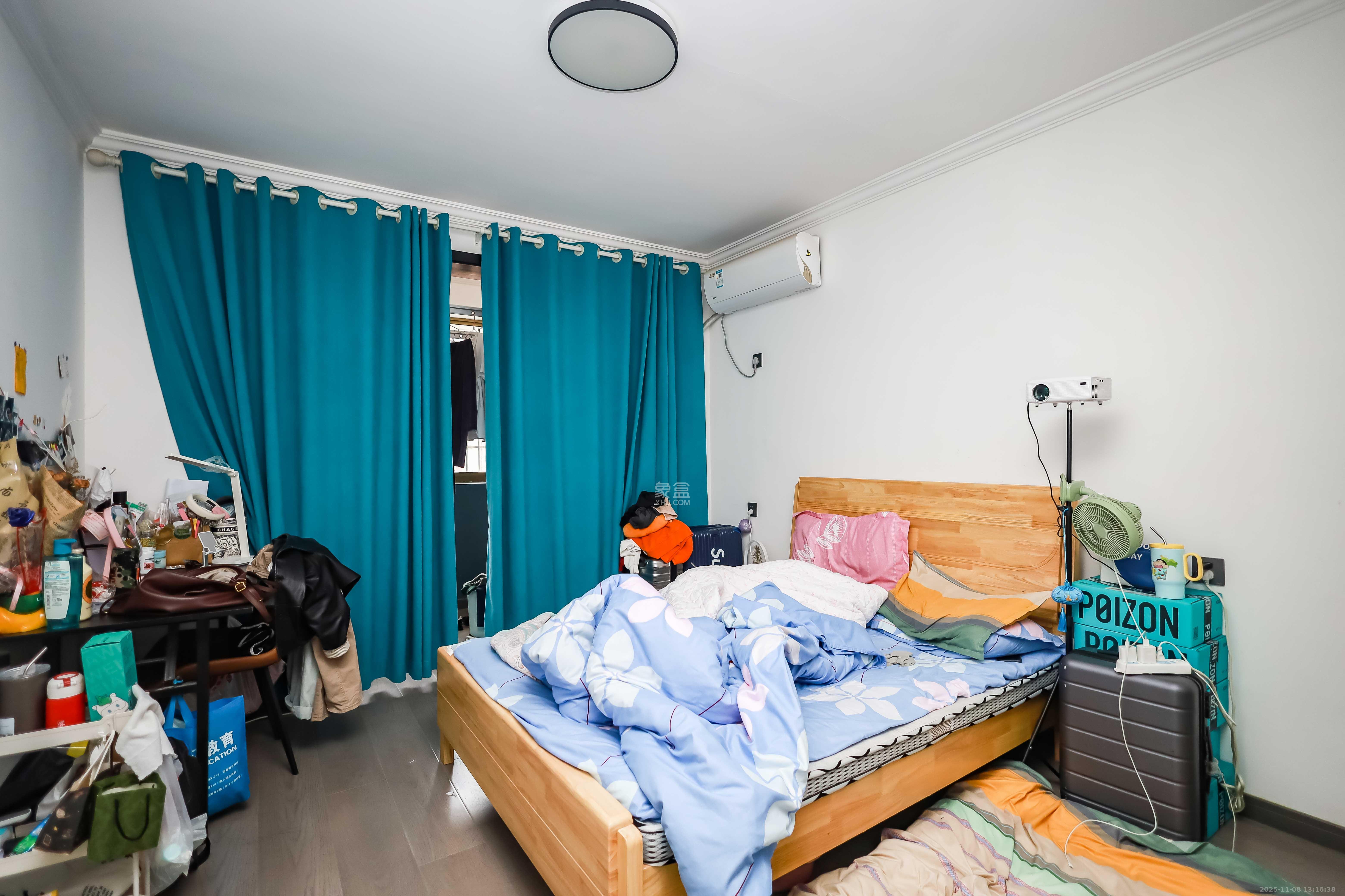 金峰小区北院（七里营社区）  4室2厅2卫    90.0万卧室