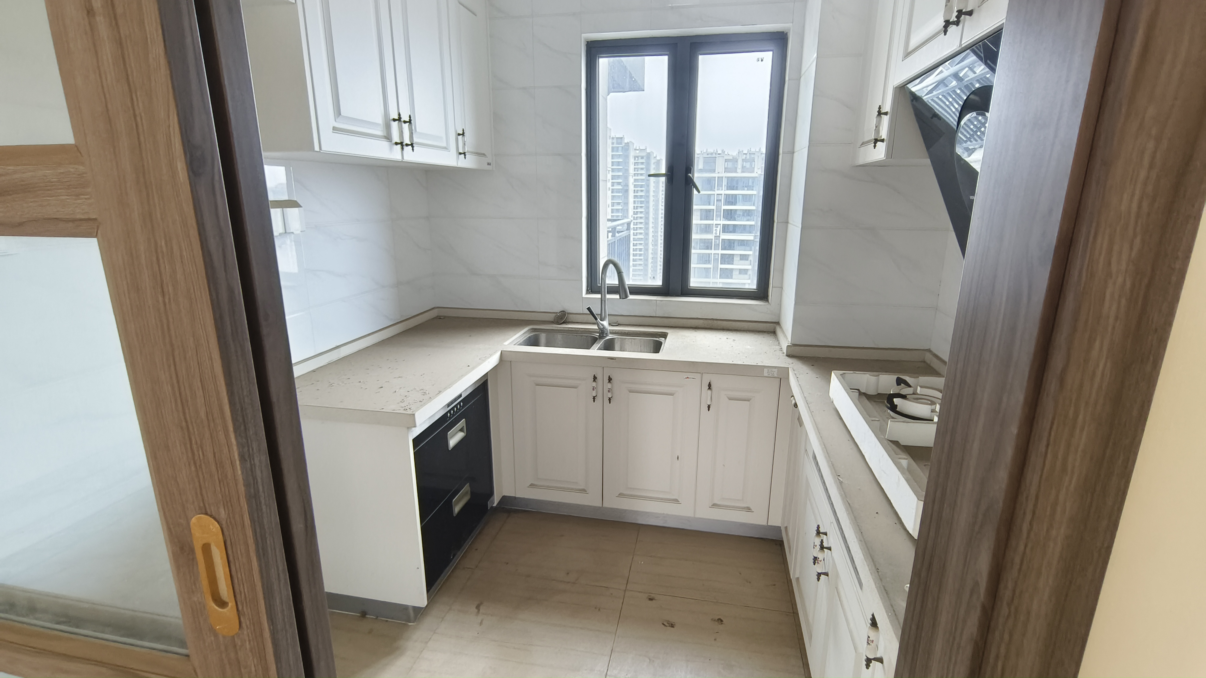 碧桂园梓山府 4室2厅1卫 82.0万 碧桂园梓山府 4室2厅1卫 82.0万室内图