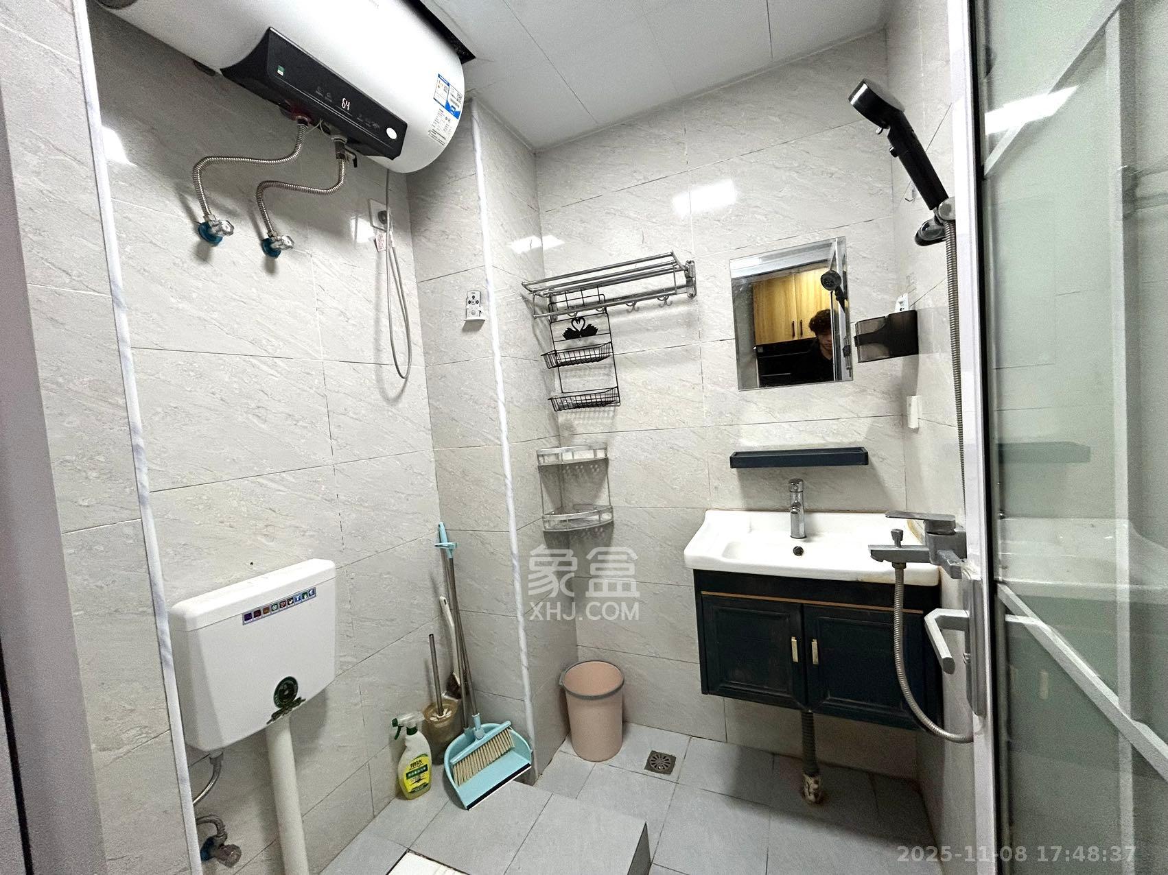 裕天国际商汇中心  1室1厅1卫    1300.0元/月室内图