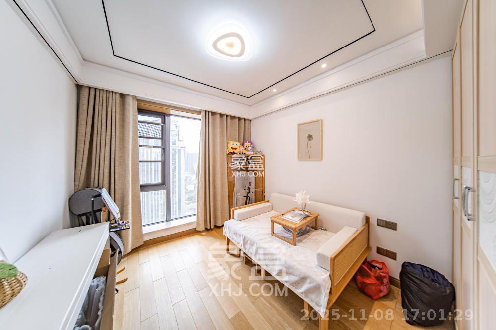 恒伟西雅韵  3室2厅2卫    4300.0元/月室内图