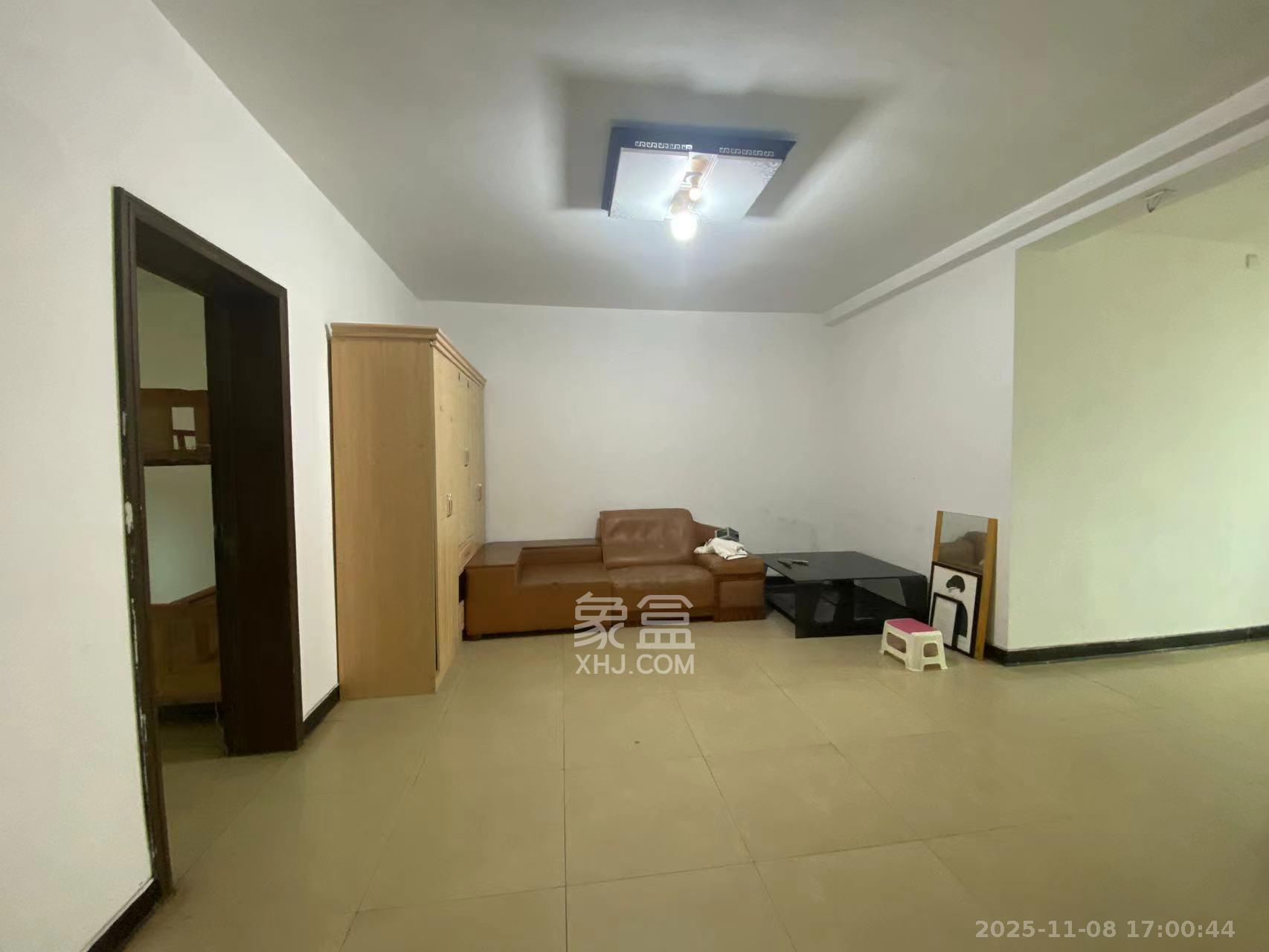 马王堆陶瓷建材新城  2室2厅2卫    1600.0元/月室内图