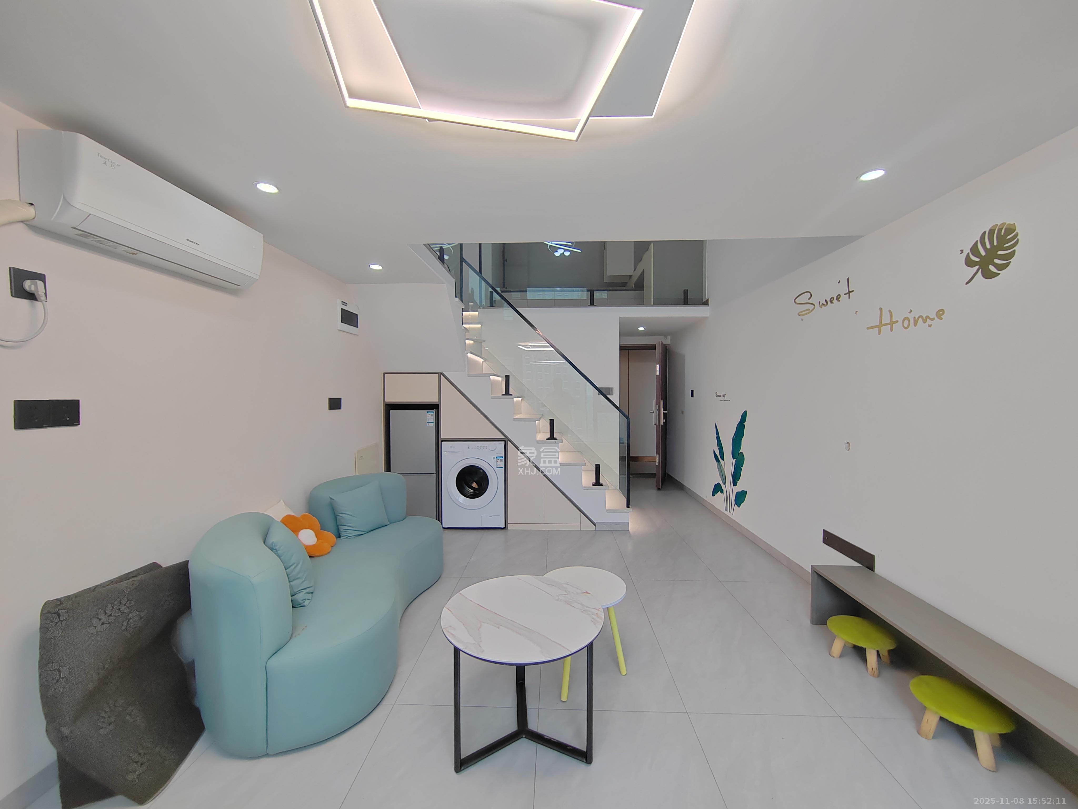 卓越中寰  2室1厅1卫    2500.0元/月室内图