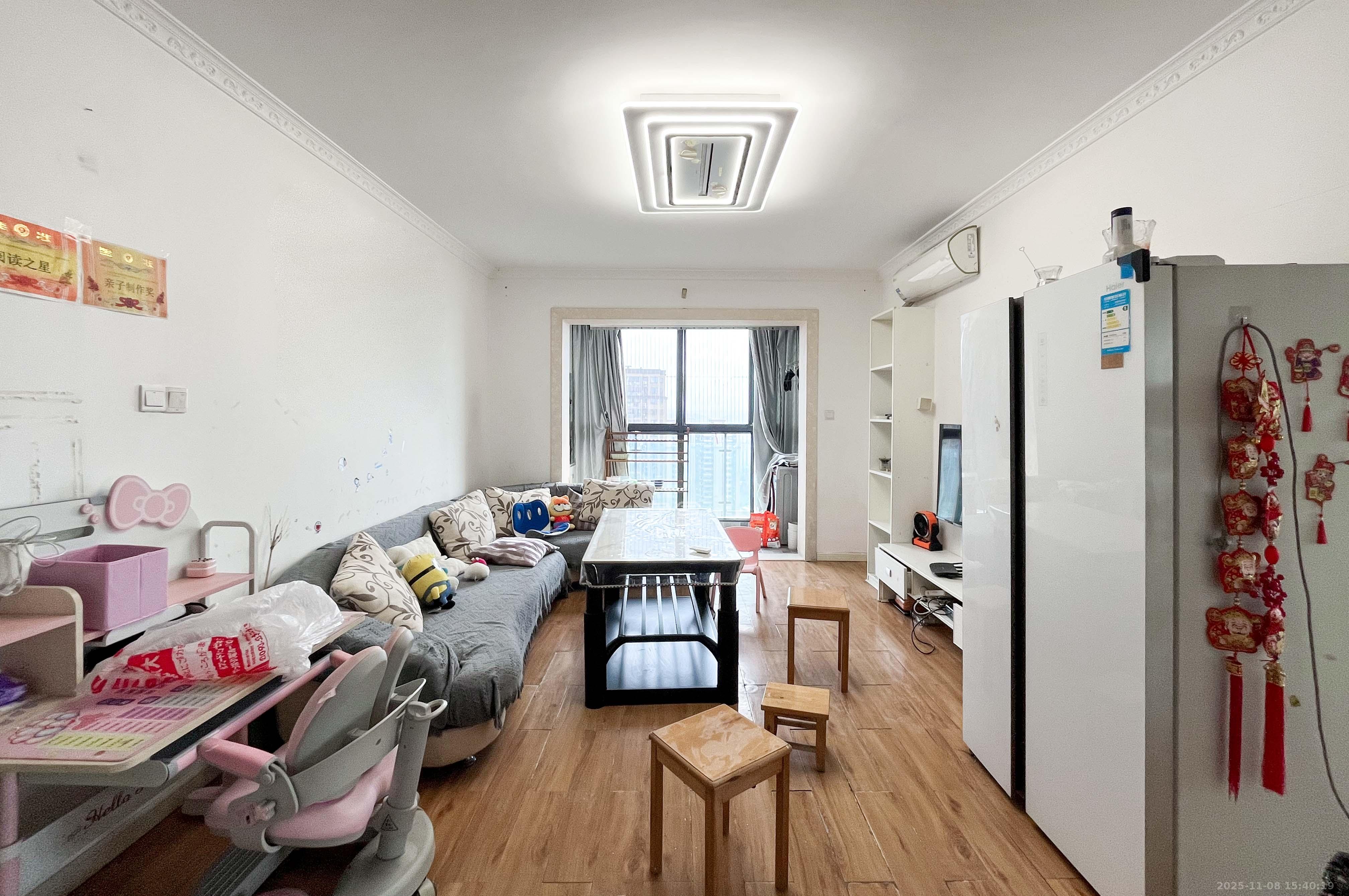 高鑫麓城  3室2厅1卫    70.0万