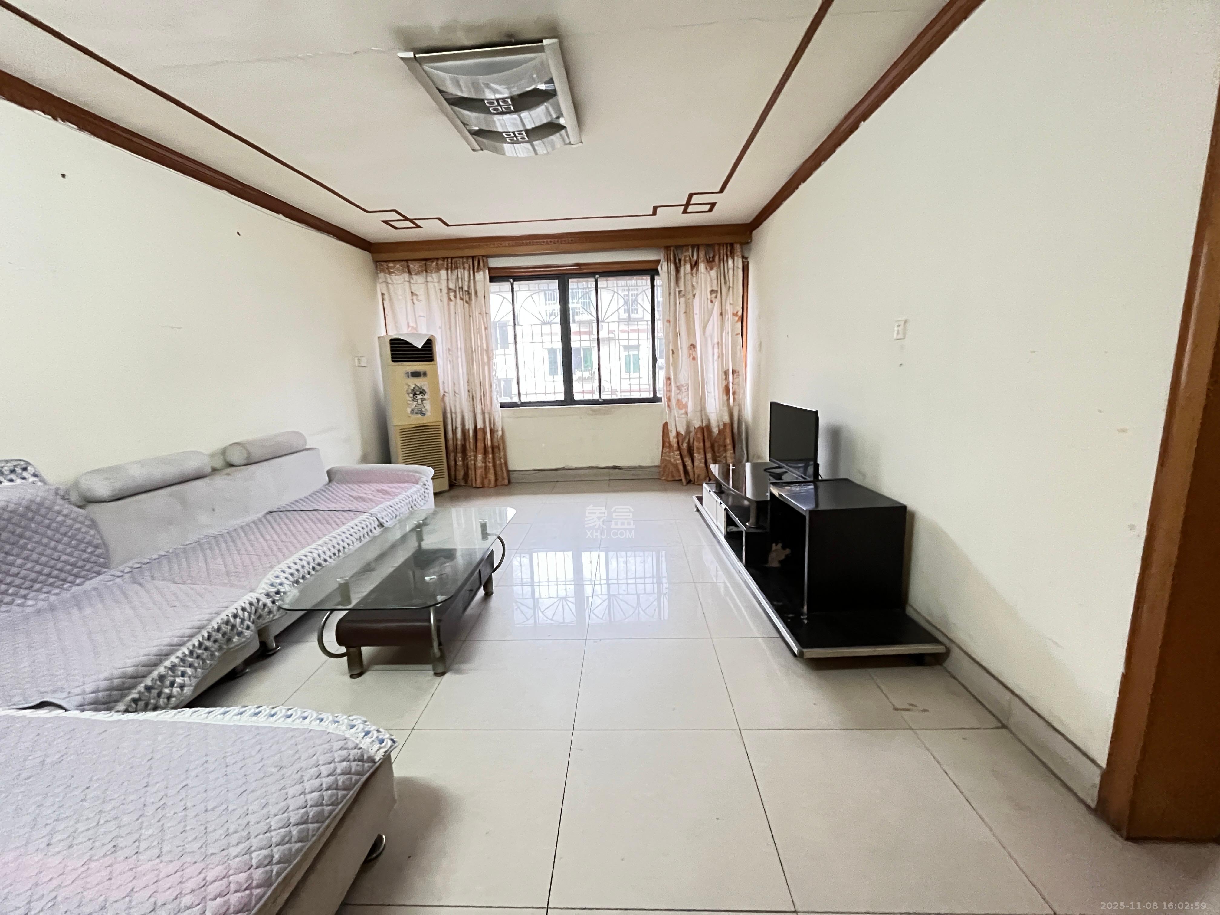 古汉城宿舍(同超集团控股公司) 2室2厅1卫 1500.0元/月 古汉城宿舍(同超集团控股公司) 2室2厅1卫 1500.0元/月室内图