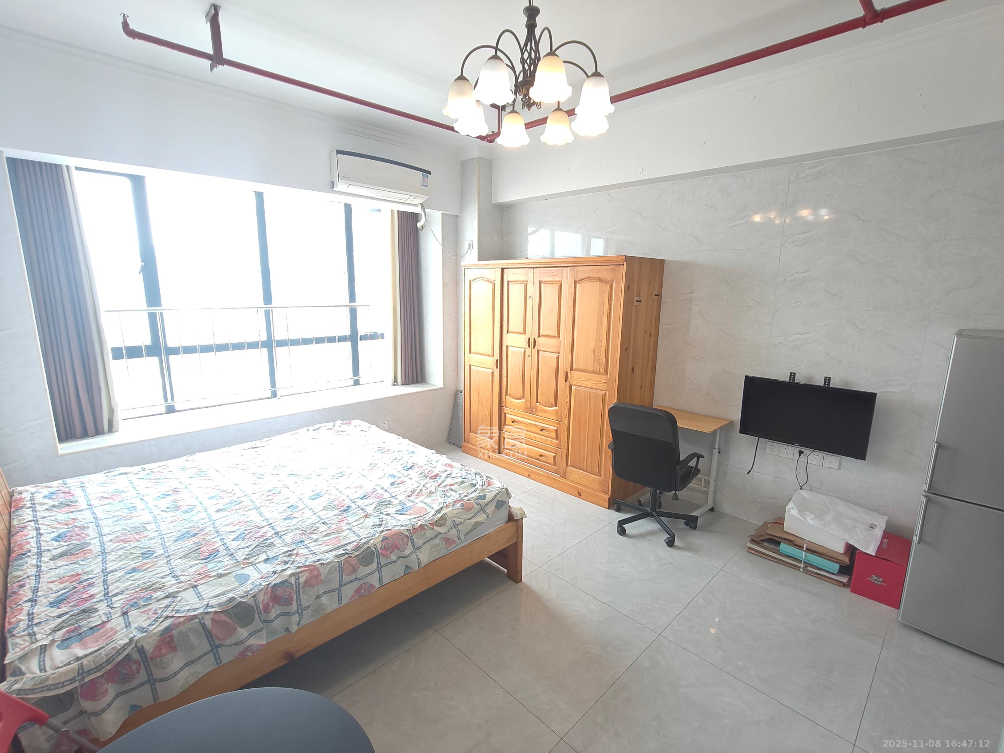 洋湖时代  1室1厅1卫    1100.0元/月