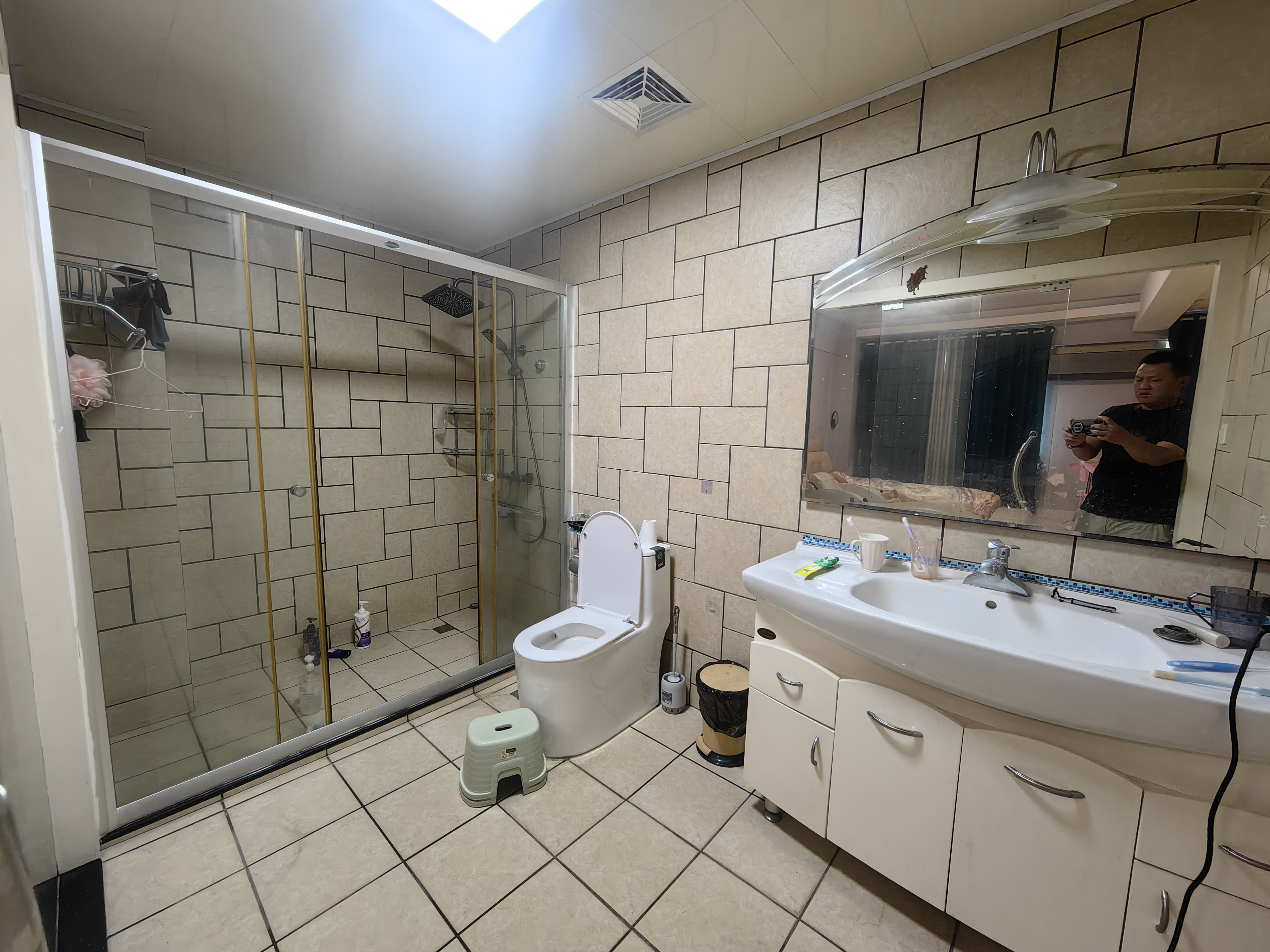 罗牛山花园  4室2厅4卫    7500.0元/月室内图