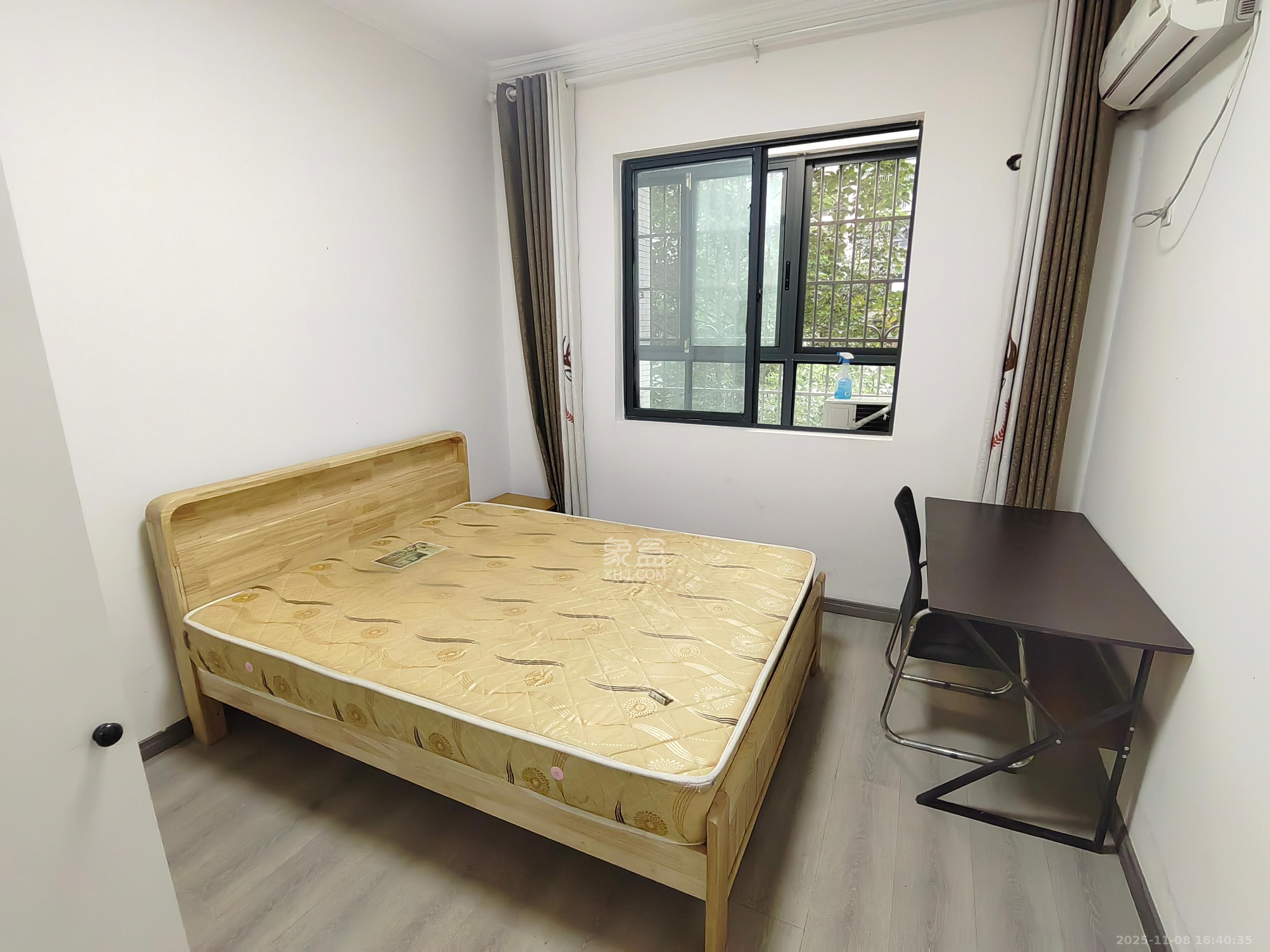 世纪桃花苑 3室2厅2卫 2100.0元/月 世纪桃花苑 3室2厅2卫 2100.0元/月室内图