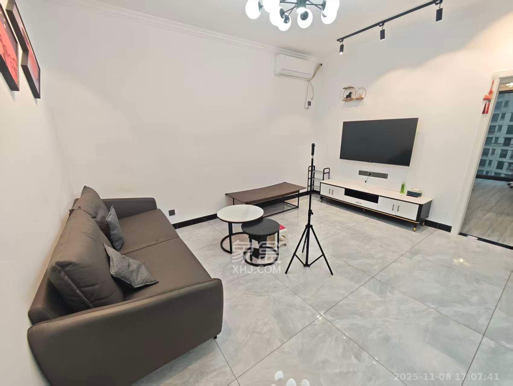 保利天禧C区  2室1厅1卫    3500.0元/月