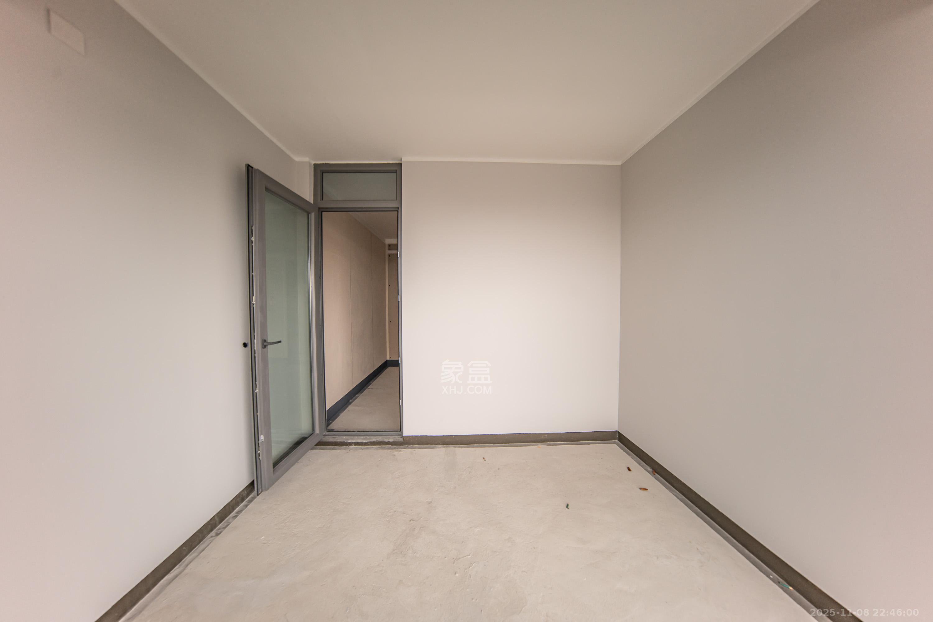 中海阅山府 4室2厅2卫 165.0万 中海阅山府 4室2厅2卫 165.0万卧室